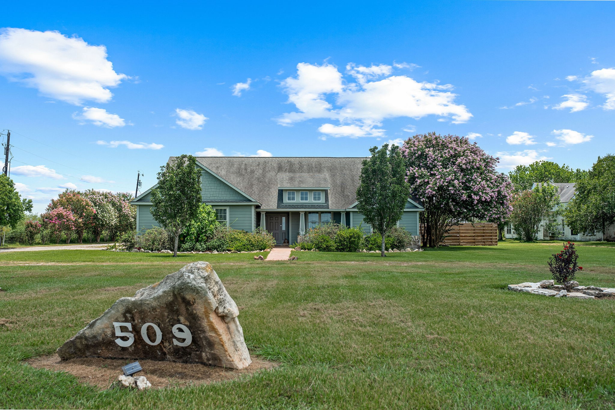 509 Seakist Road Property Photo 1