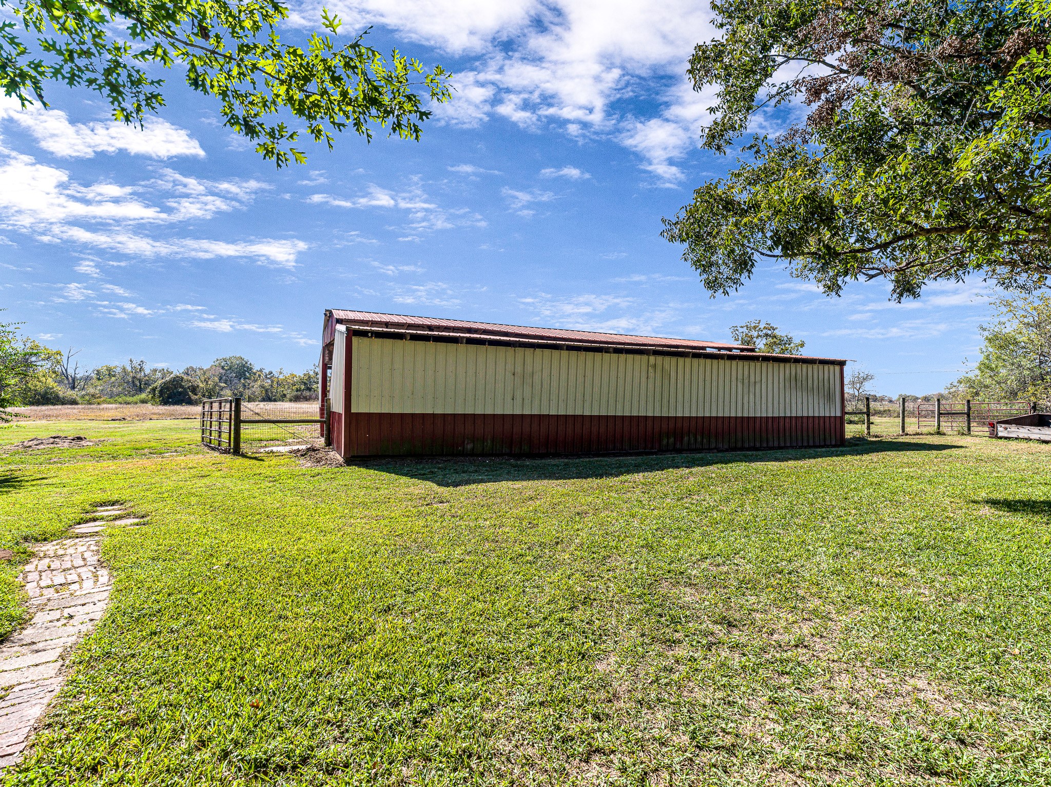 32601 Rogers Road Property Photo 46