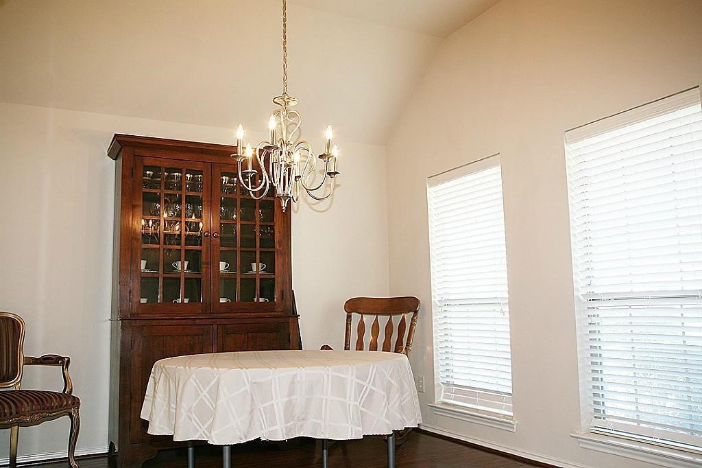 868 Sierra Brook Lane Property Photo 3
