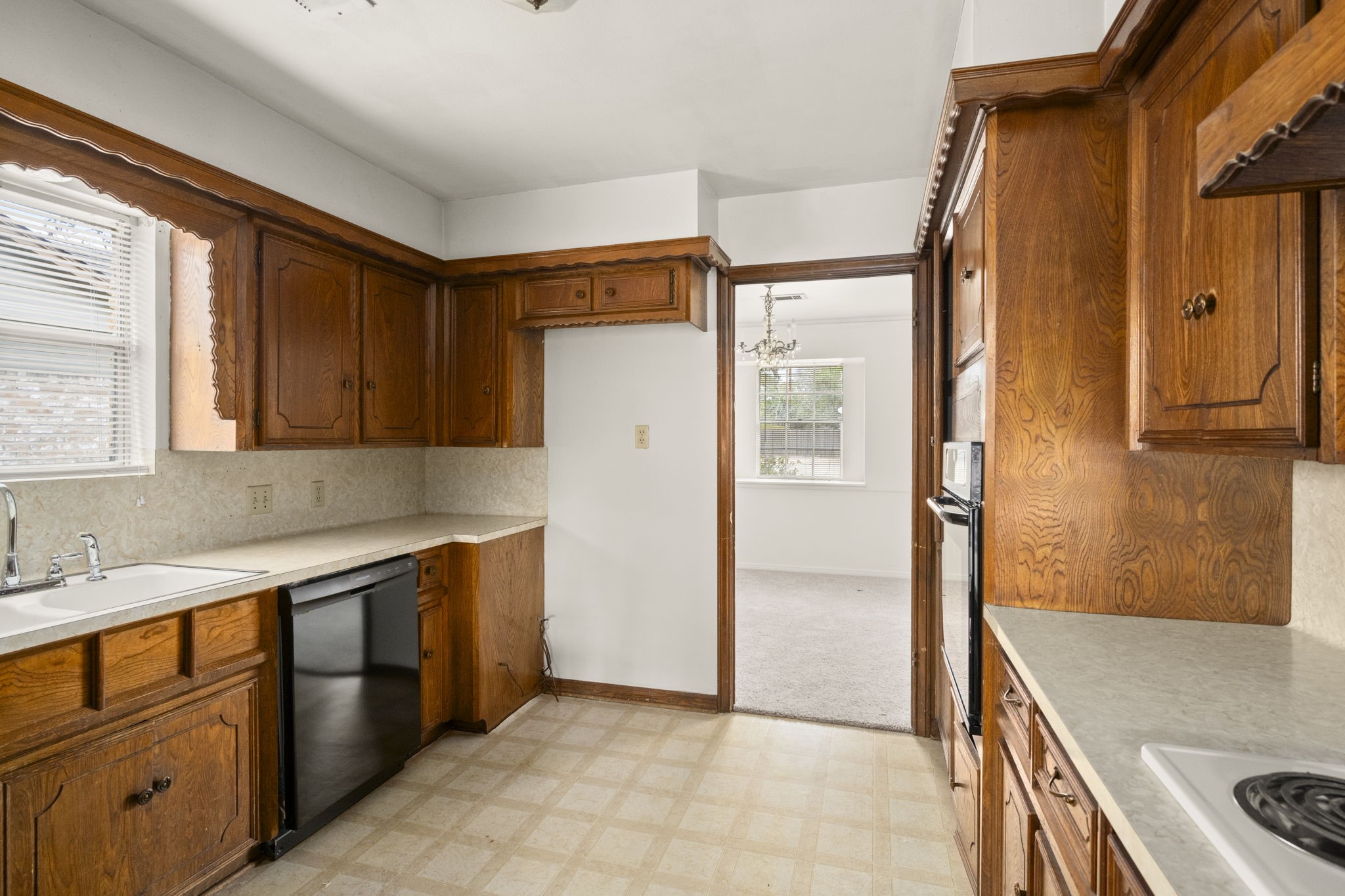 1039 Marcella Property Photo 13