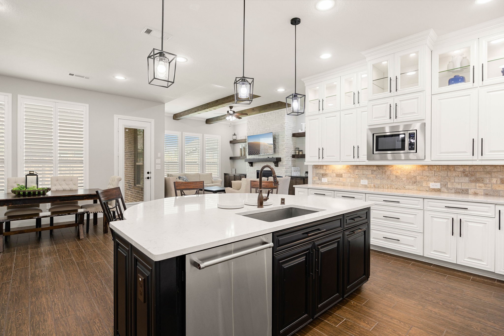 1403 Ashen Flock Court Property Photo 3