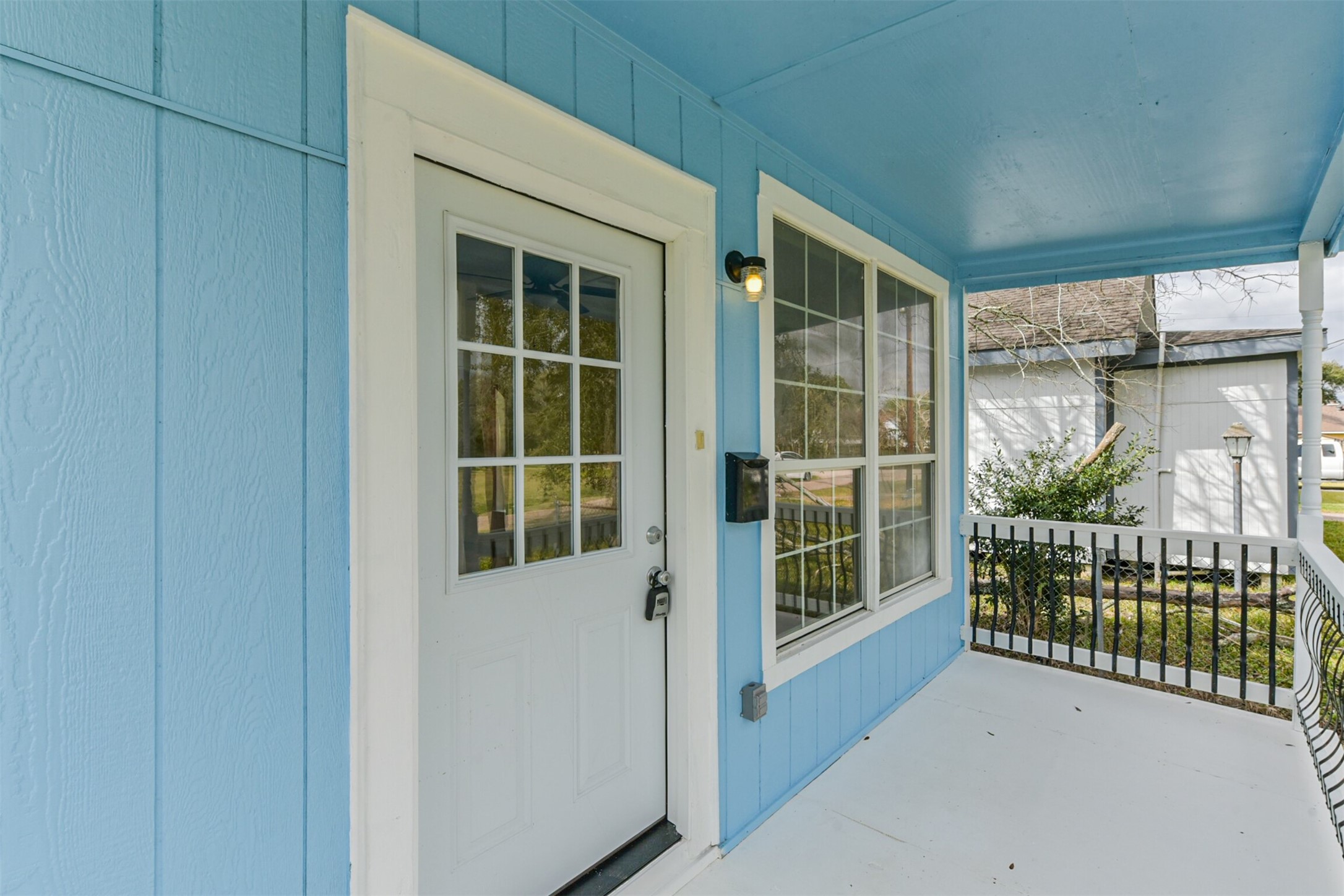 2619 Bellview Street Property Photo 5