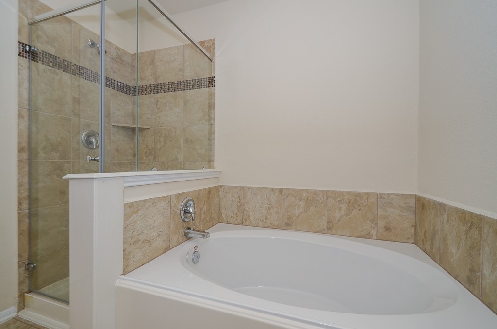 14935 Vinegrove Falls Court Property Photo 21