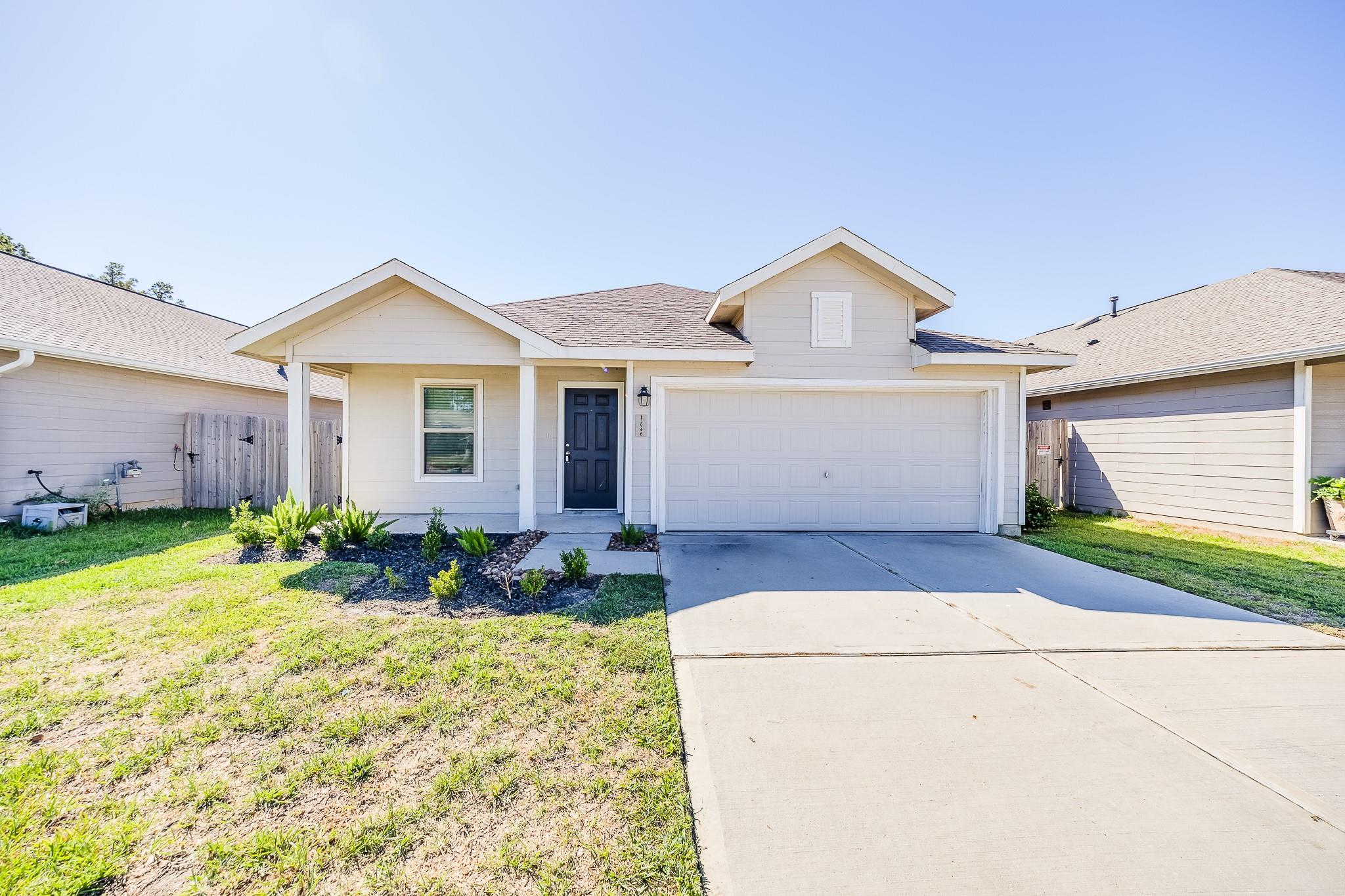 13946 Manatee Street Property Photo 1