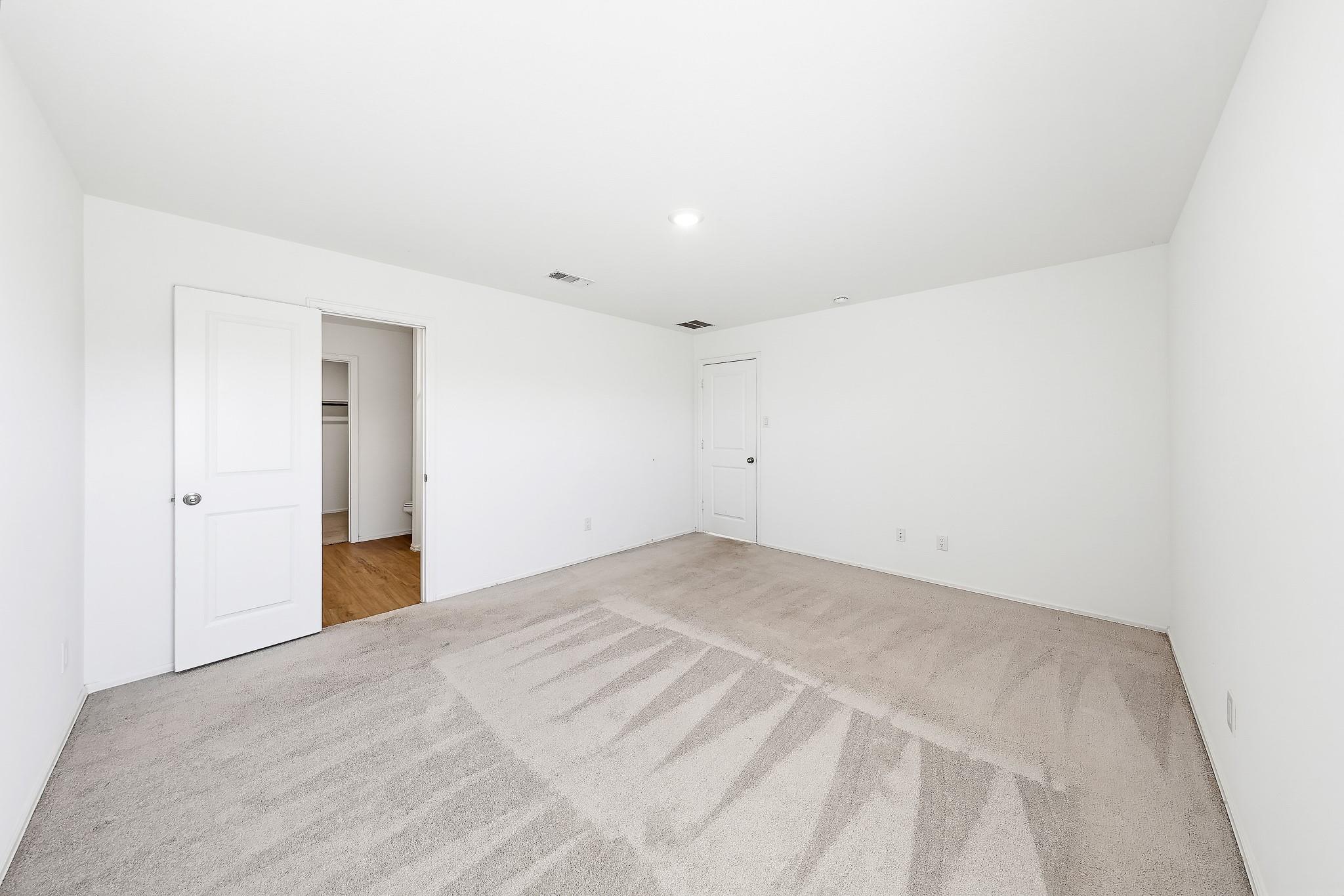 13946 Manatee Street Property Photo 7