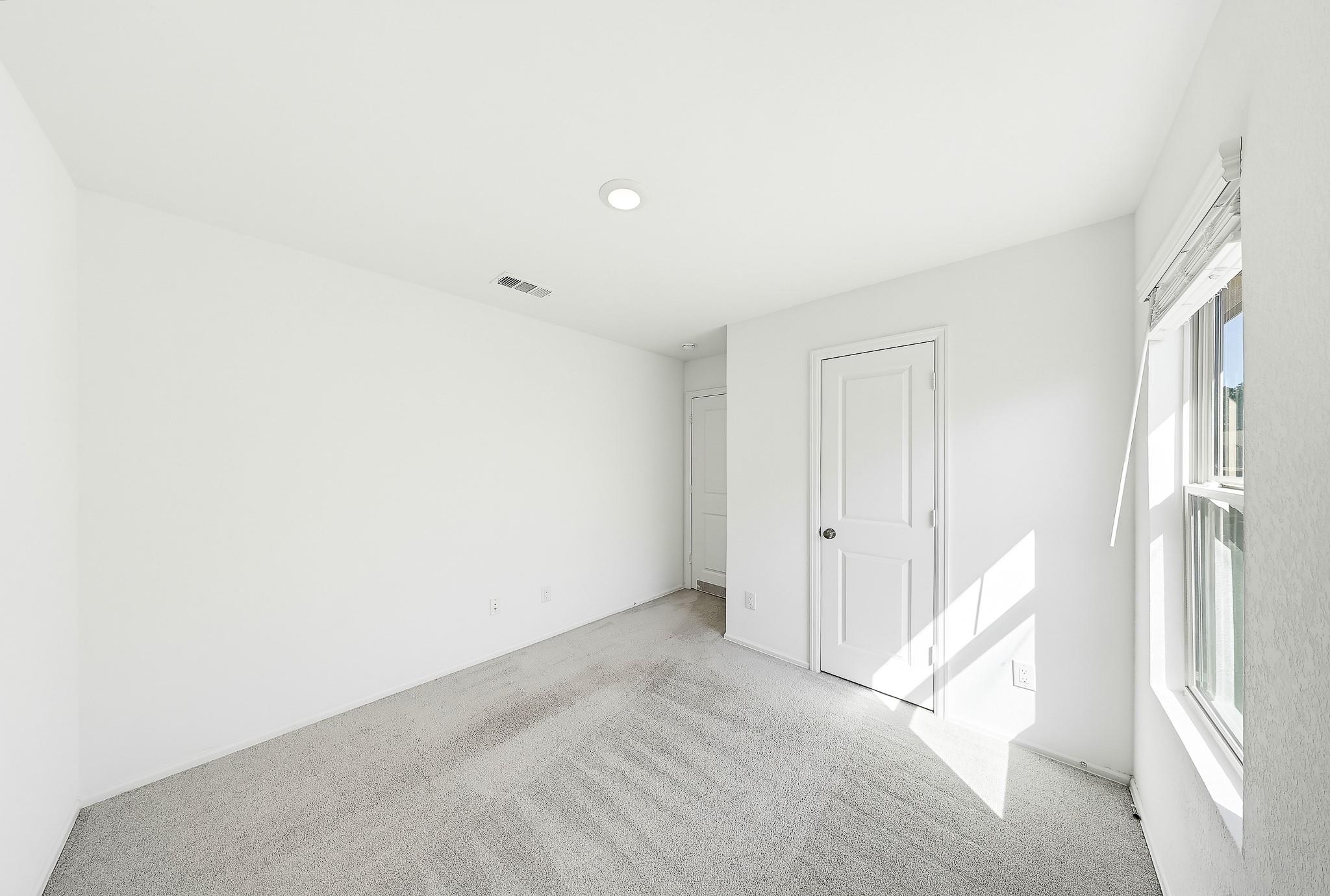 13946 Manatee Street Property Photo 11