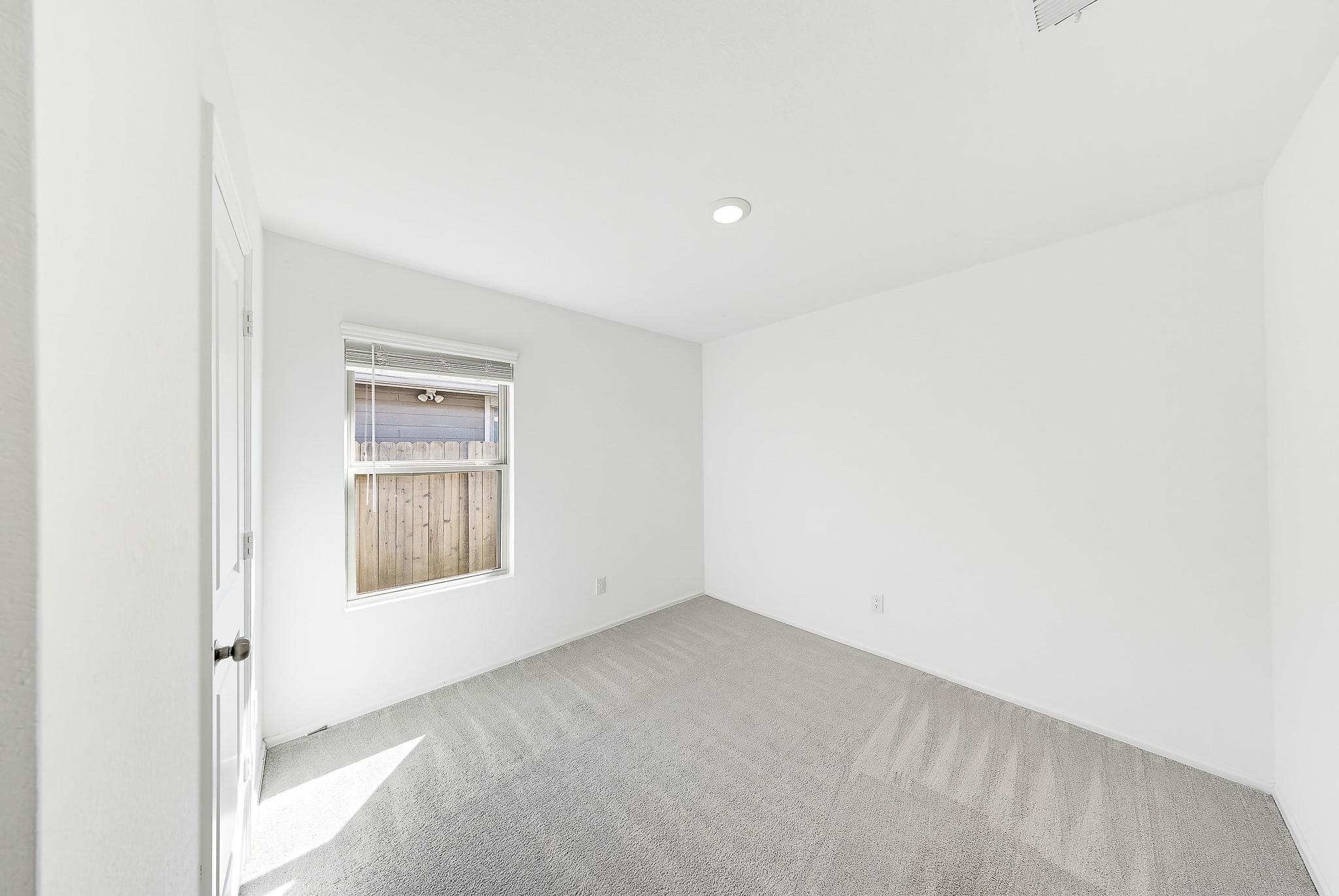 13946 Manatee Street Property Photo 14