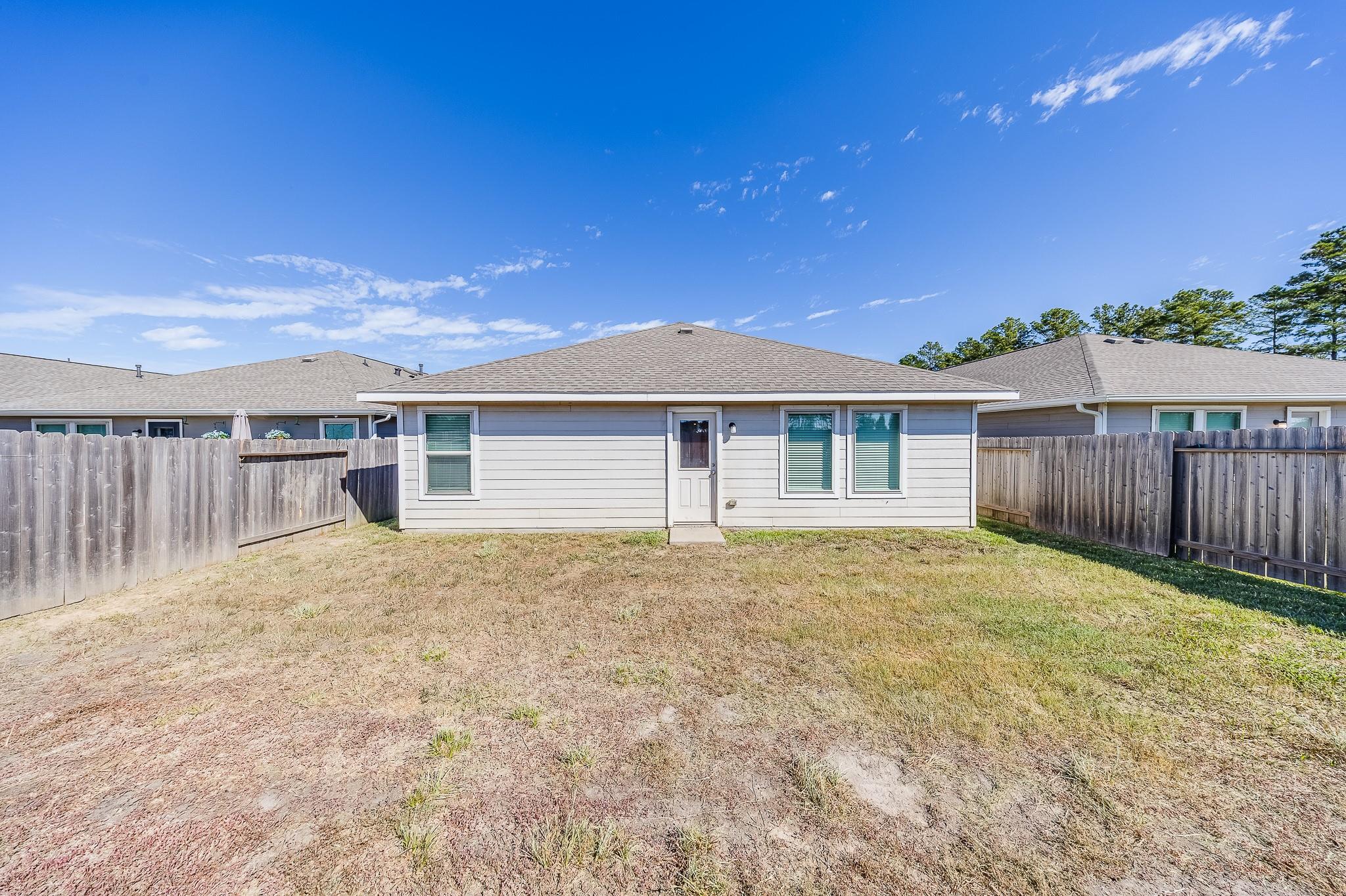 13946 Manatee Street Property Photo 17