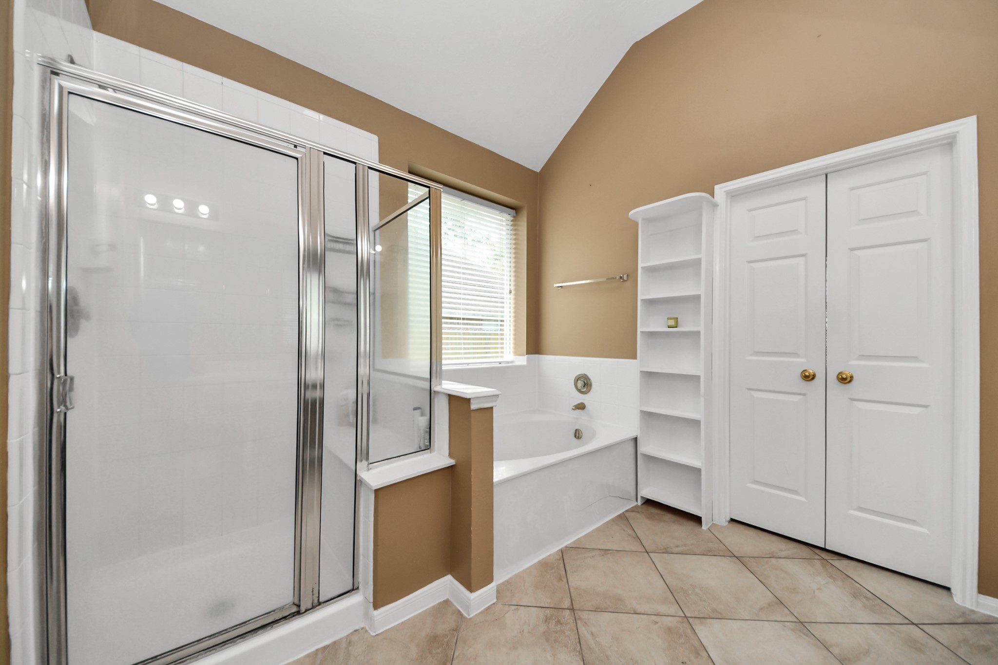 19219 Kristen Pine Drive Property Photo 23