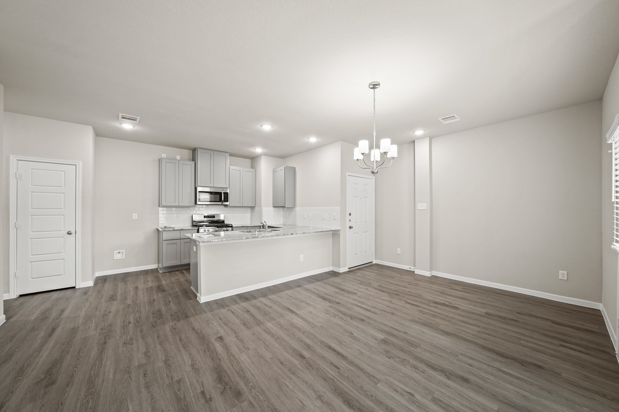 15029 Almeece Street Property Photo 2