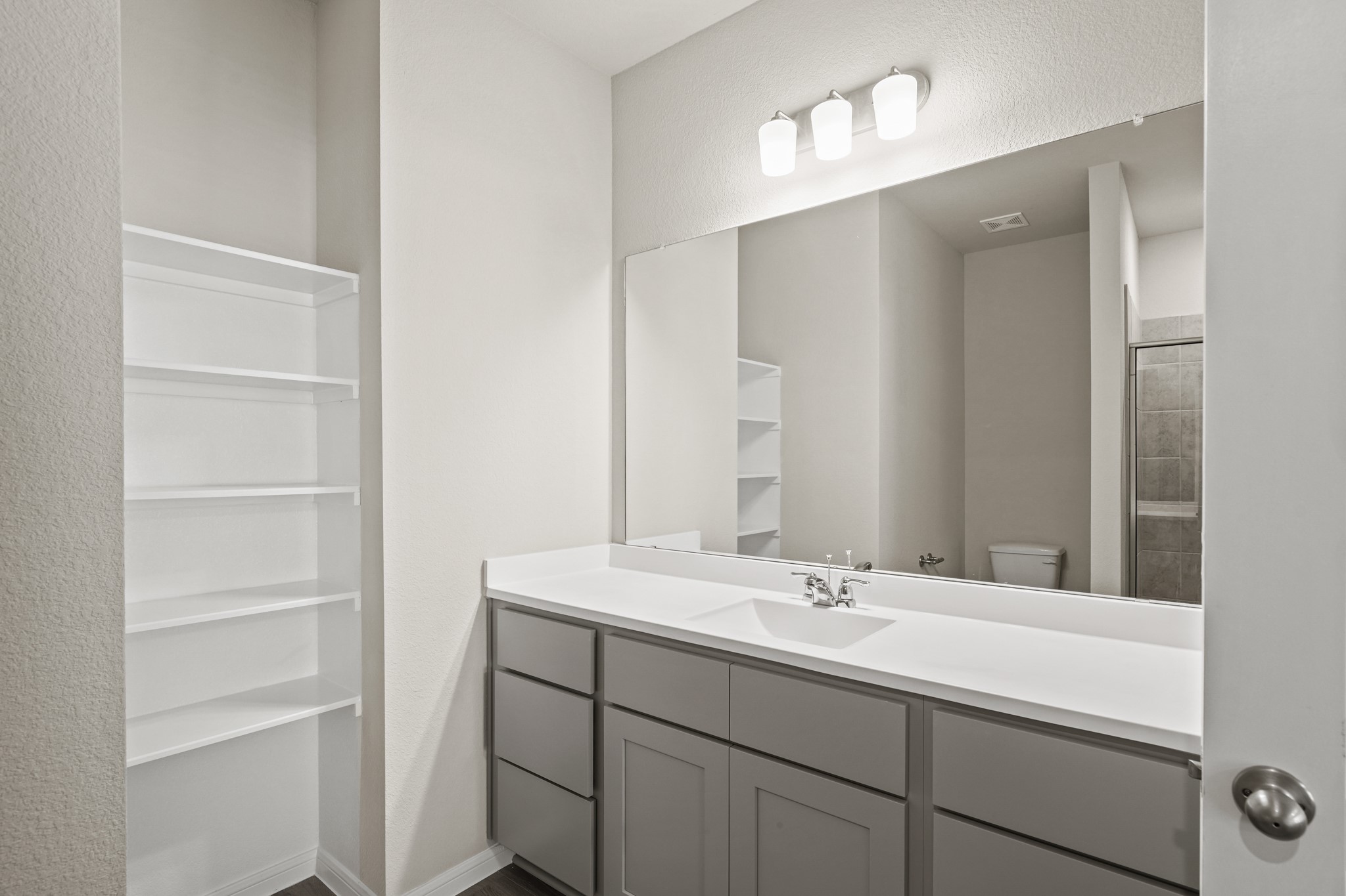 15029 Almeece Street Property Photo 7