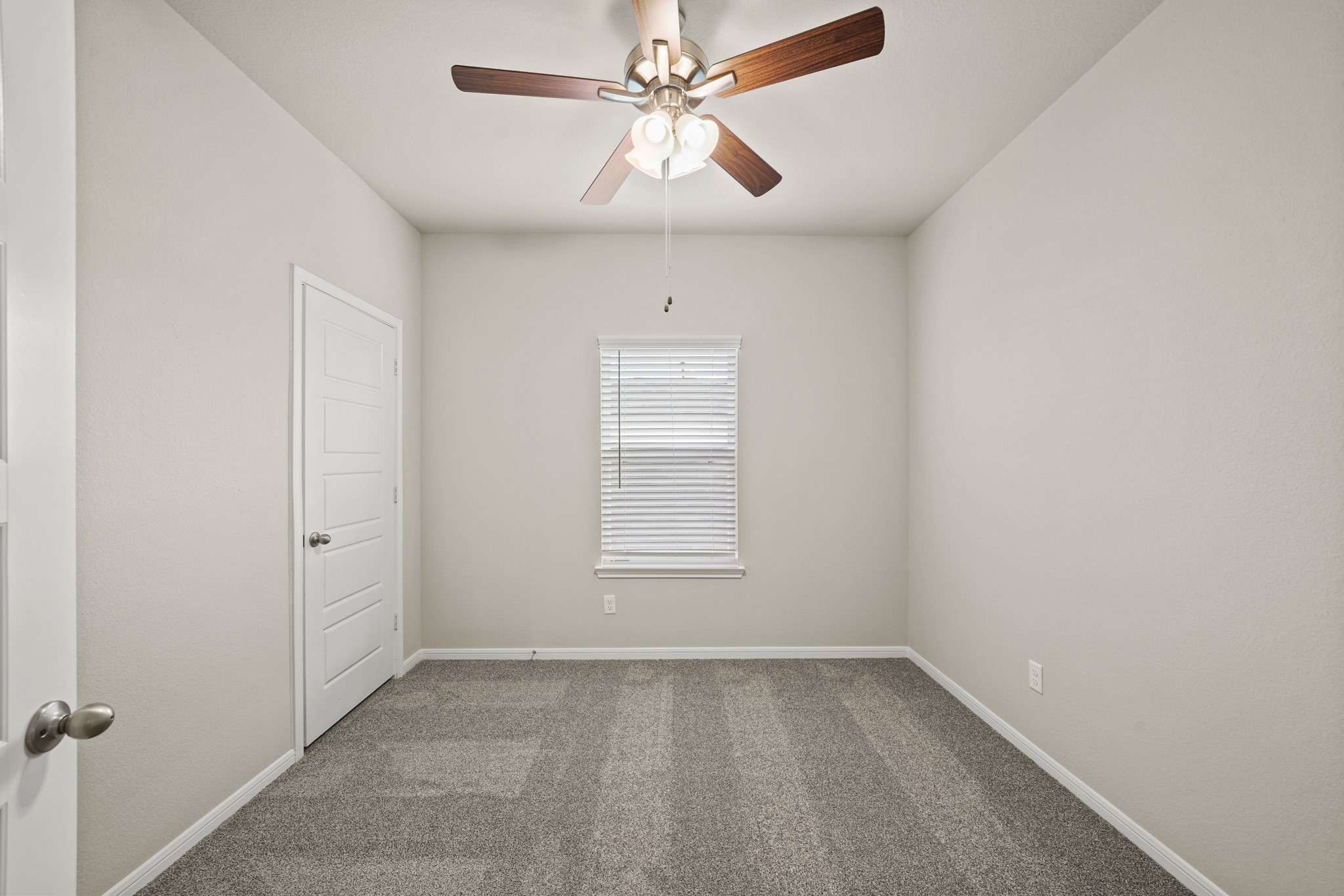 15029 Almeece Street Property Photo 8