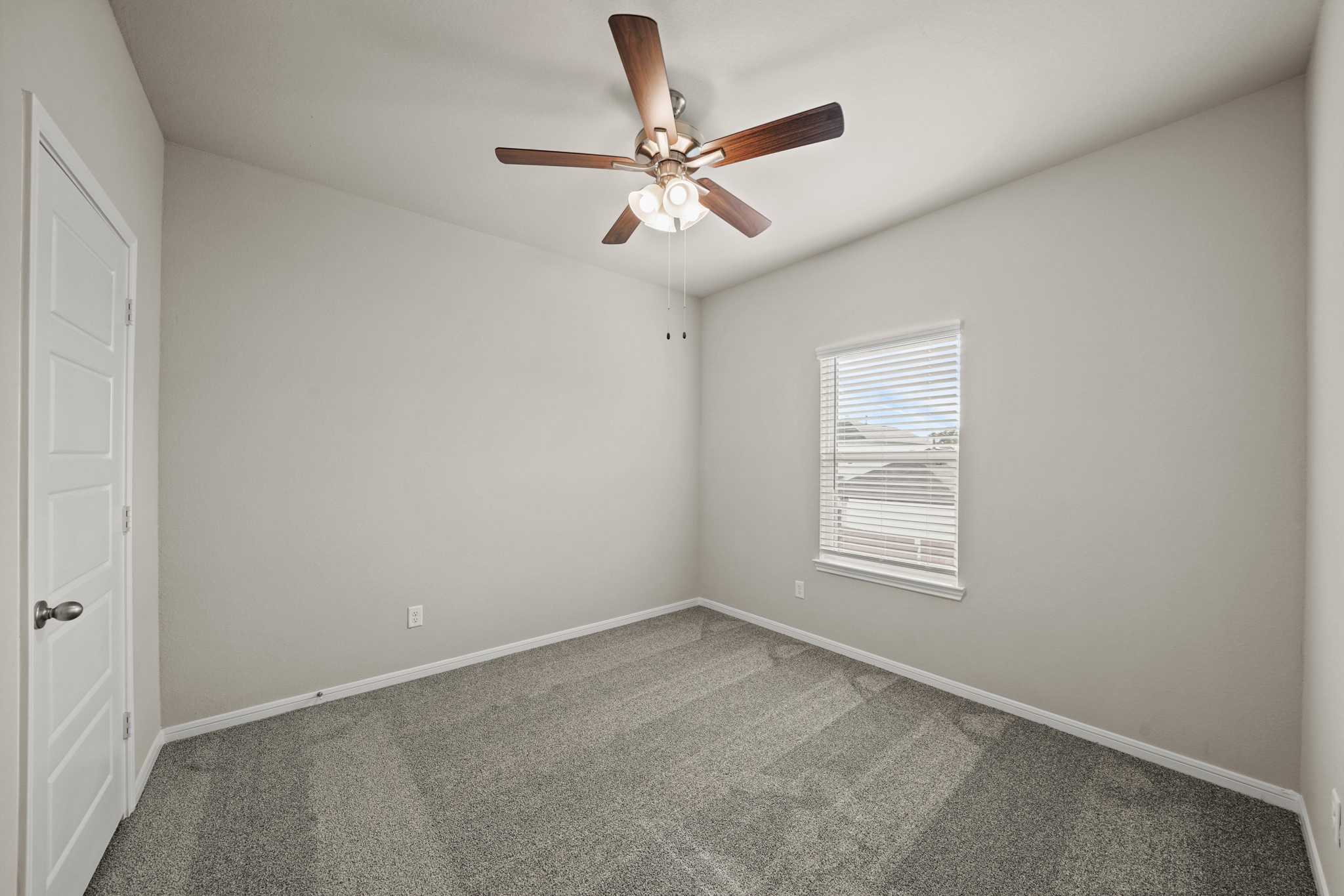 15029 Almeece Street Property Photo 10