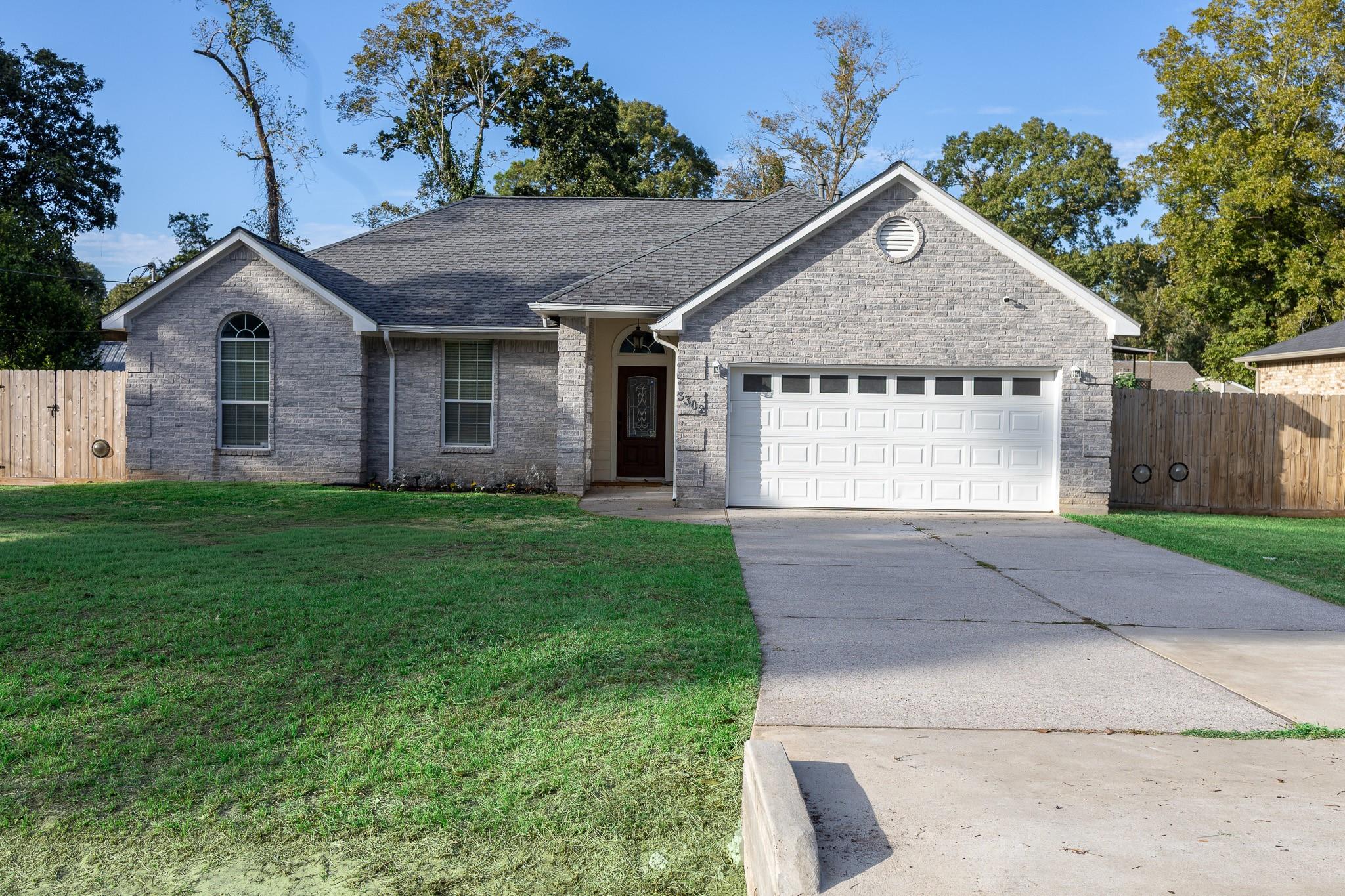 3302 Royal Oaks Drive, Spring Tx 77380 Property Photo 1