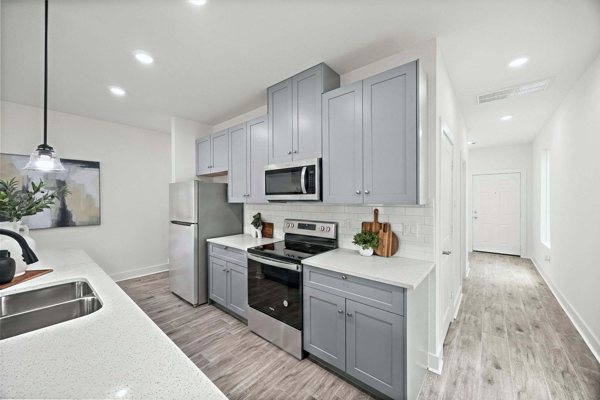 8449 Furray Road Property Photo 6