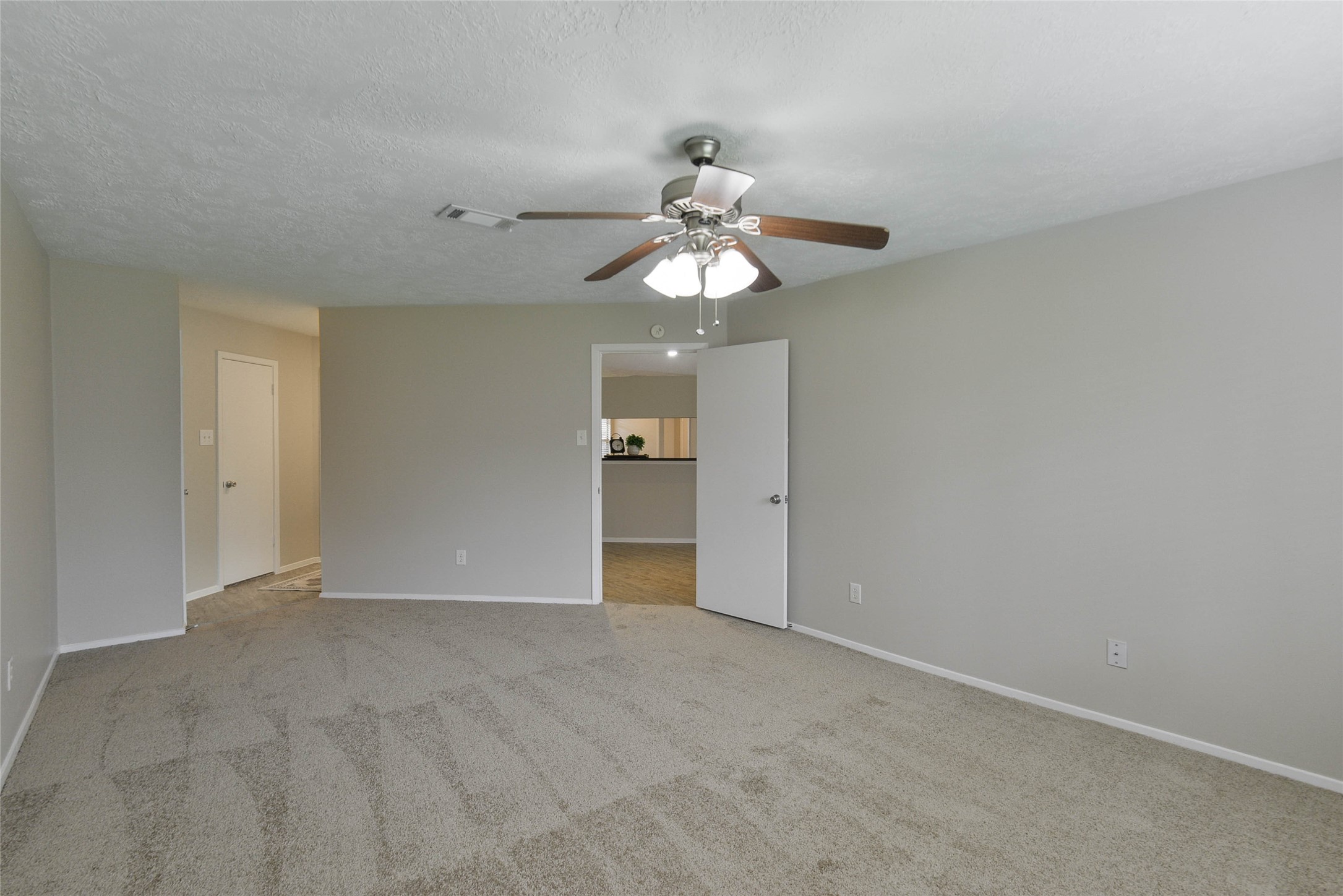 7211 Fuchsia Lane Property Photo 14