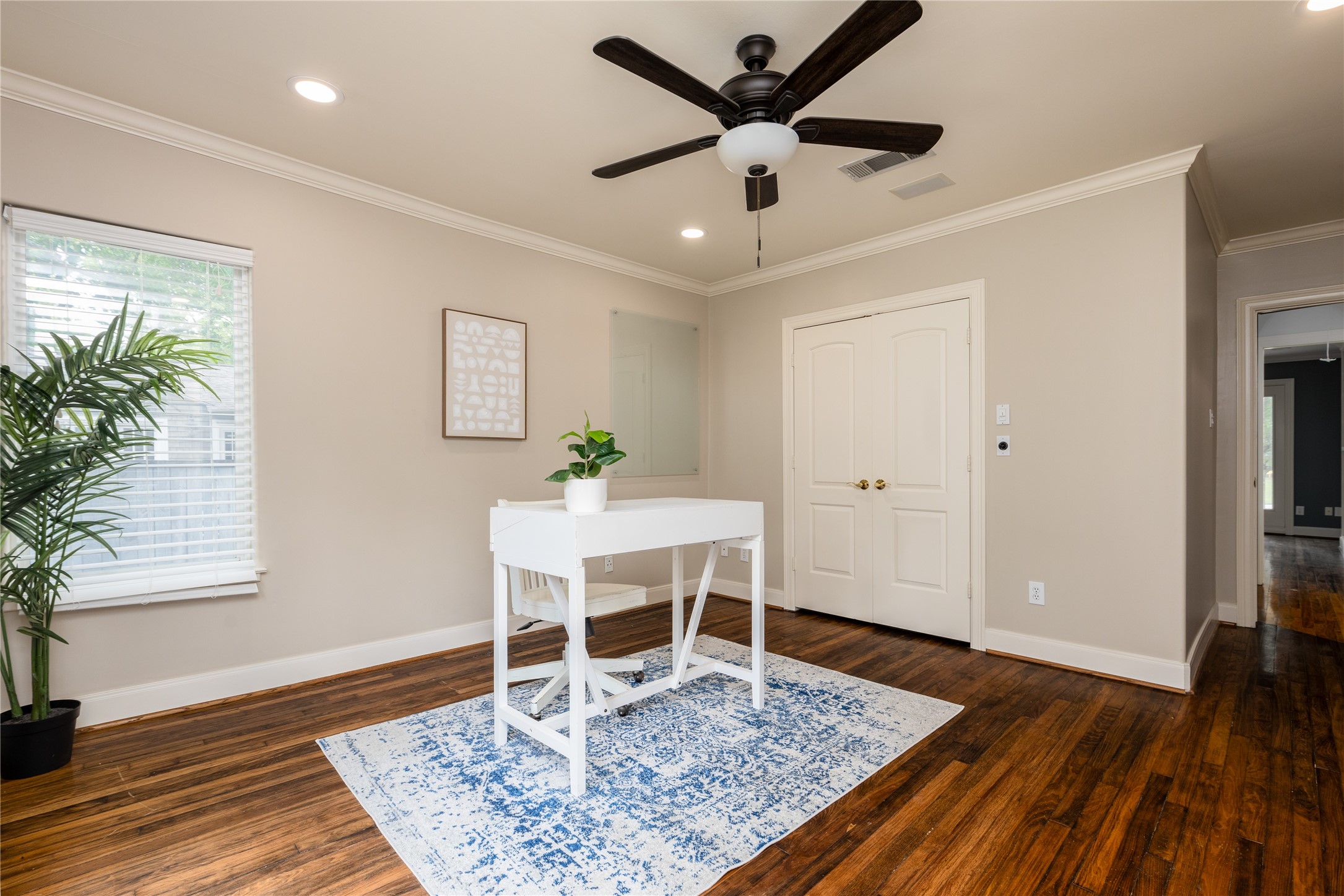 814 W 41st Street Property Photo 24