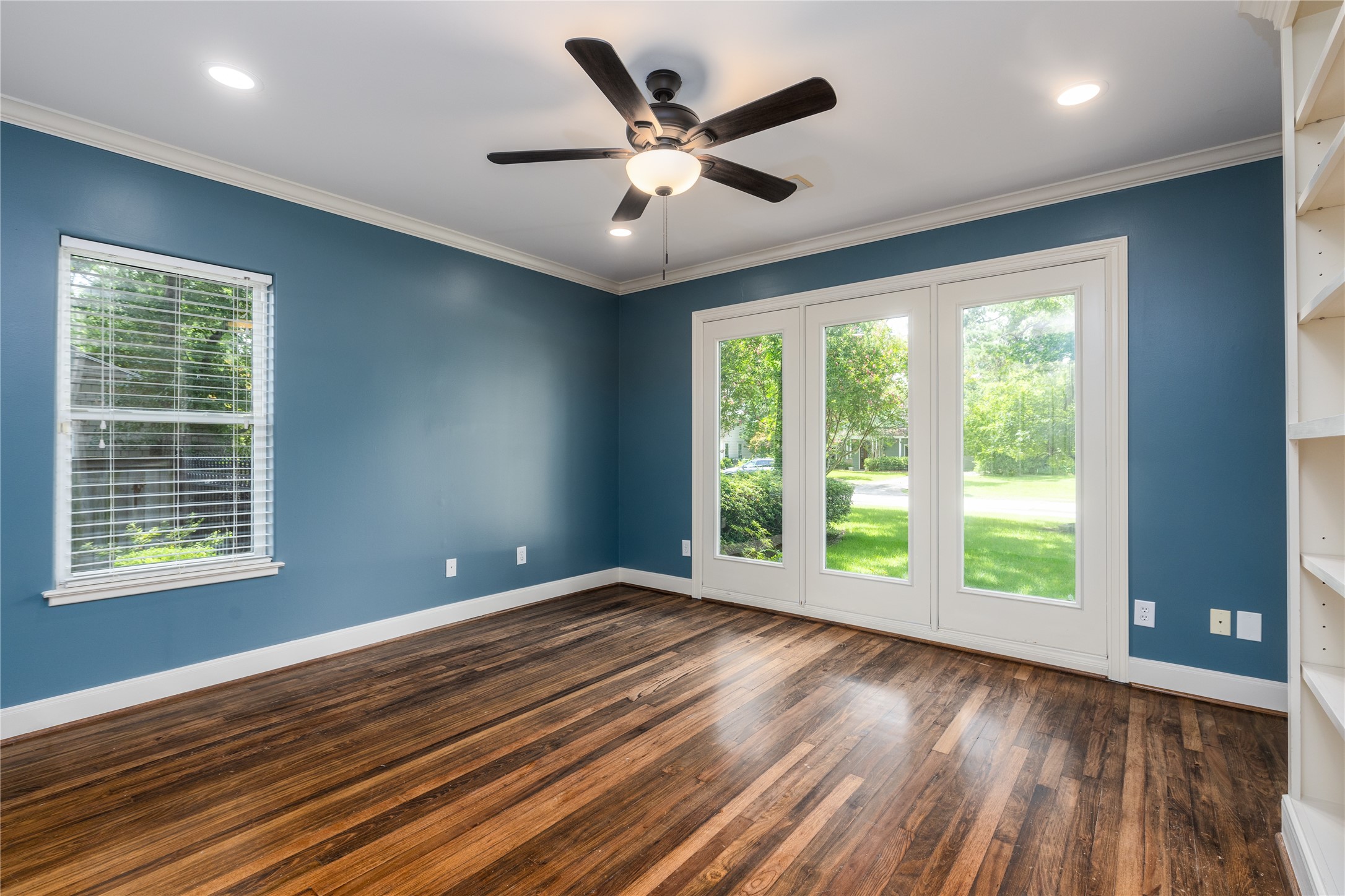 814 W 41st Street Property Photo 27