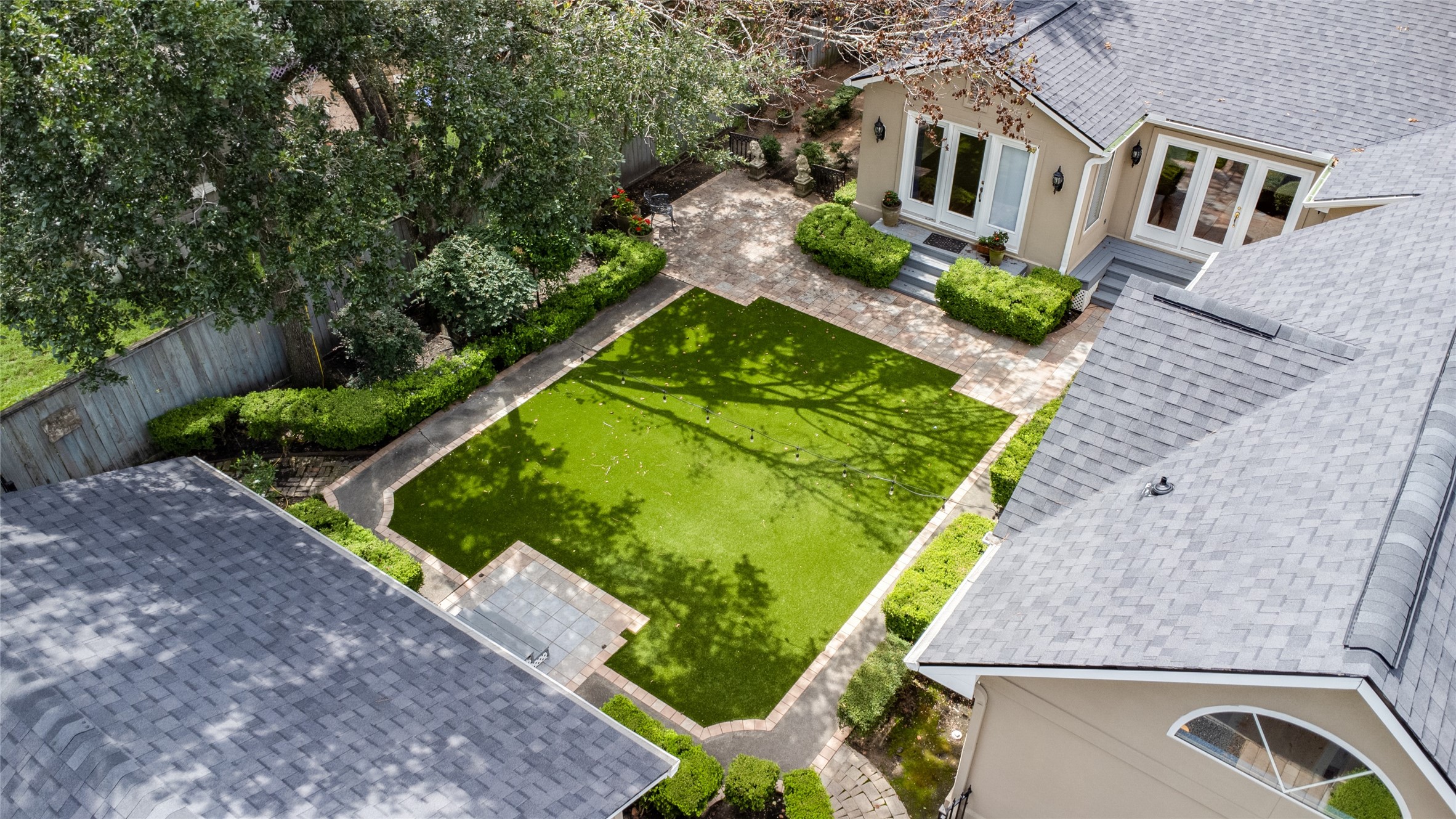 814 W 41st Street Property Photo 41