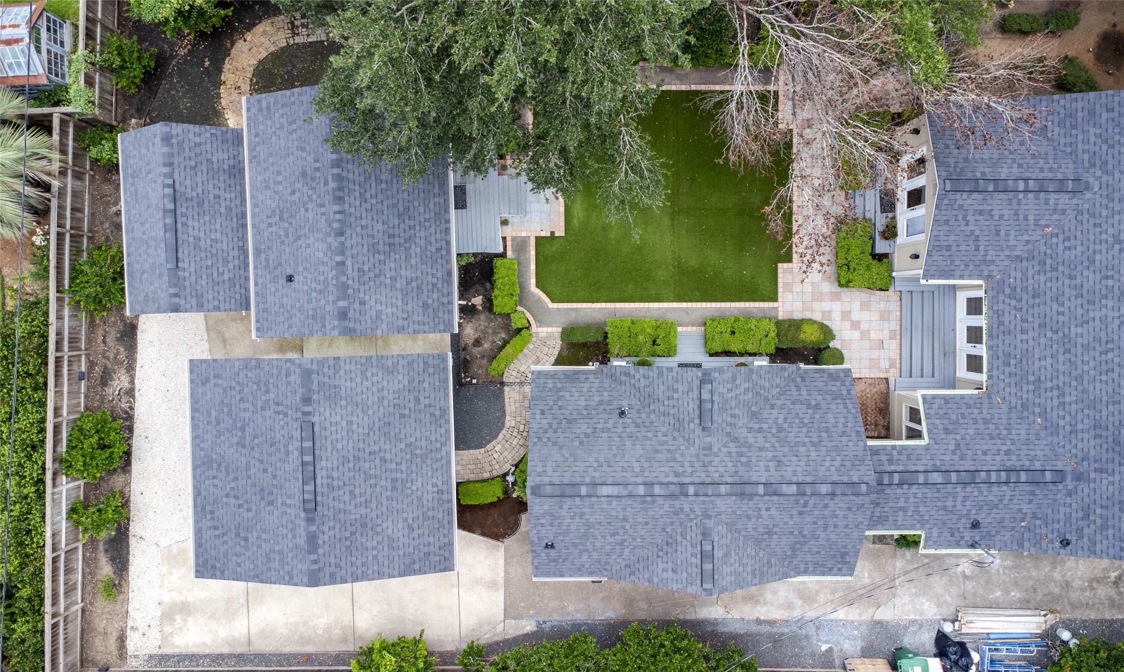 814 W 41st Street Property Photo 43