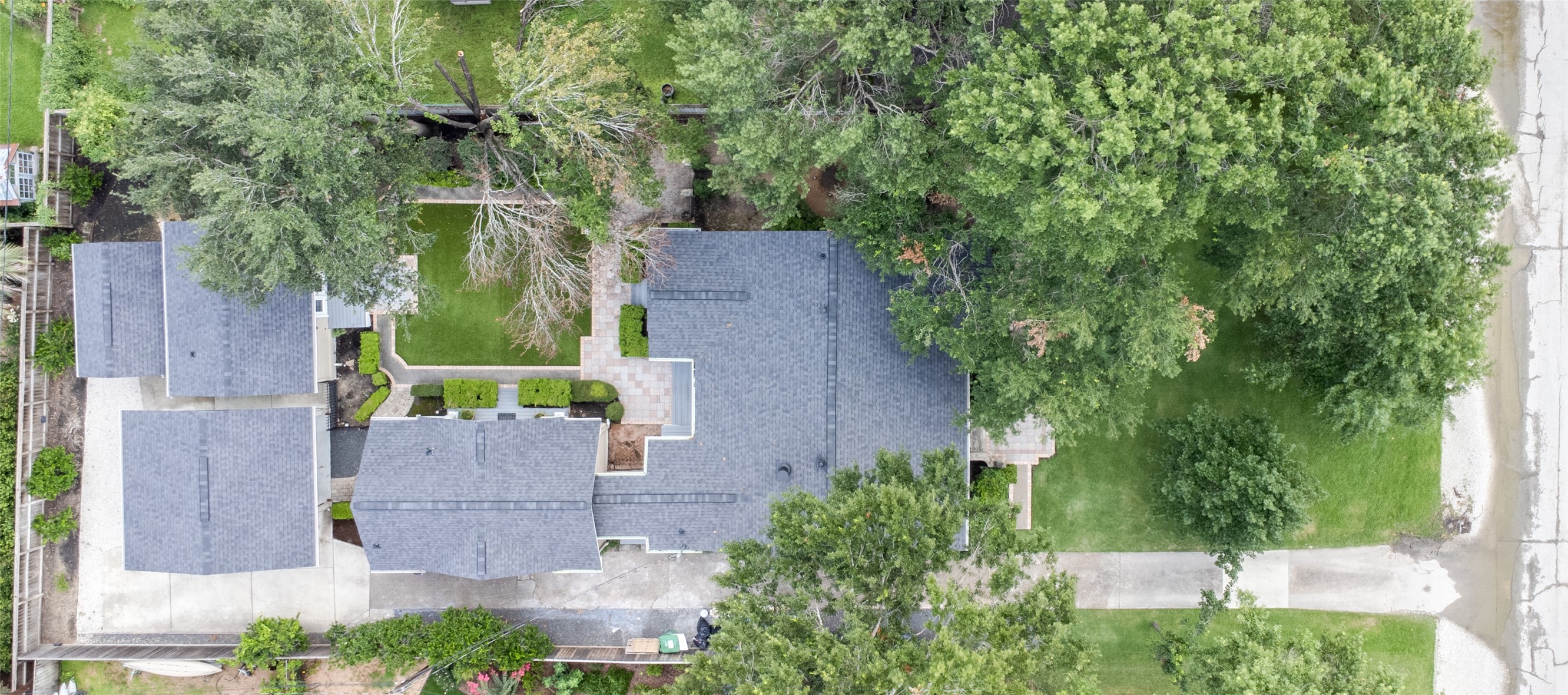 814 W 41st Street Property Photo 44