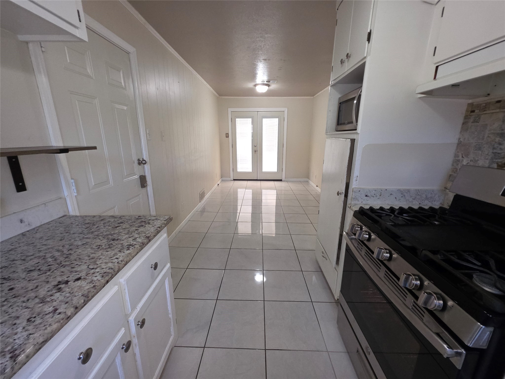 10315 Carthage Drive Property Photo 6