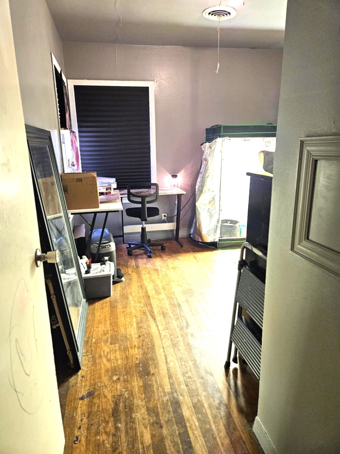 909 Peach Street Property Photo 9