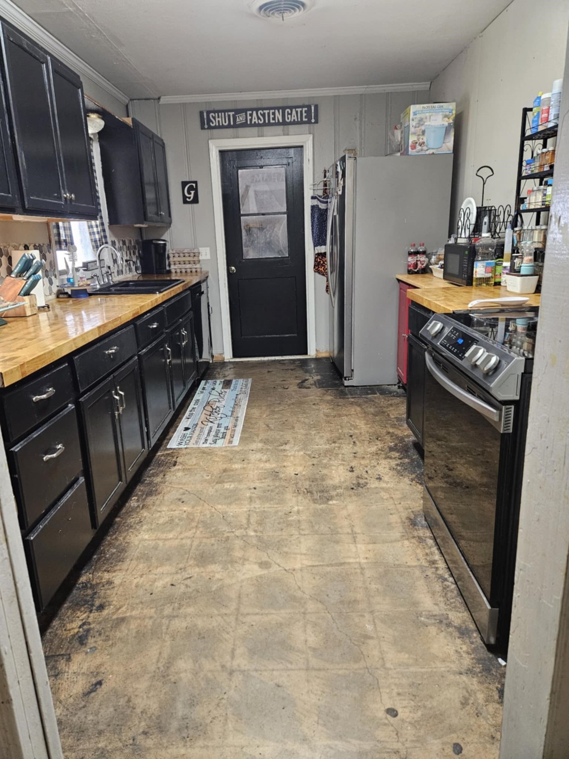 909 Peach Street Property Photo 10