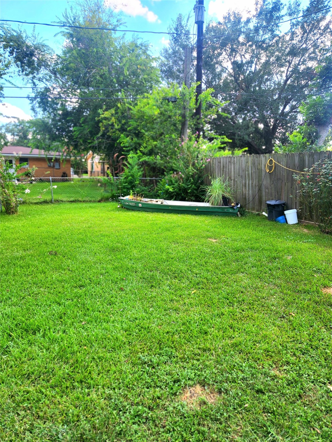 909 Peach Street Property Photo 33