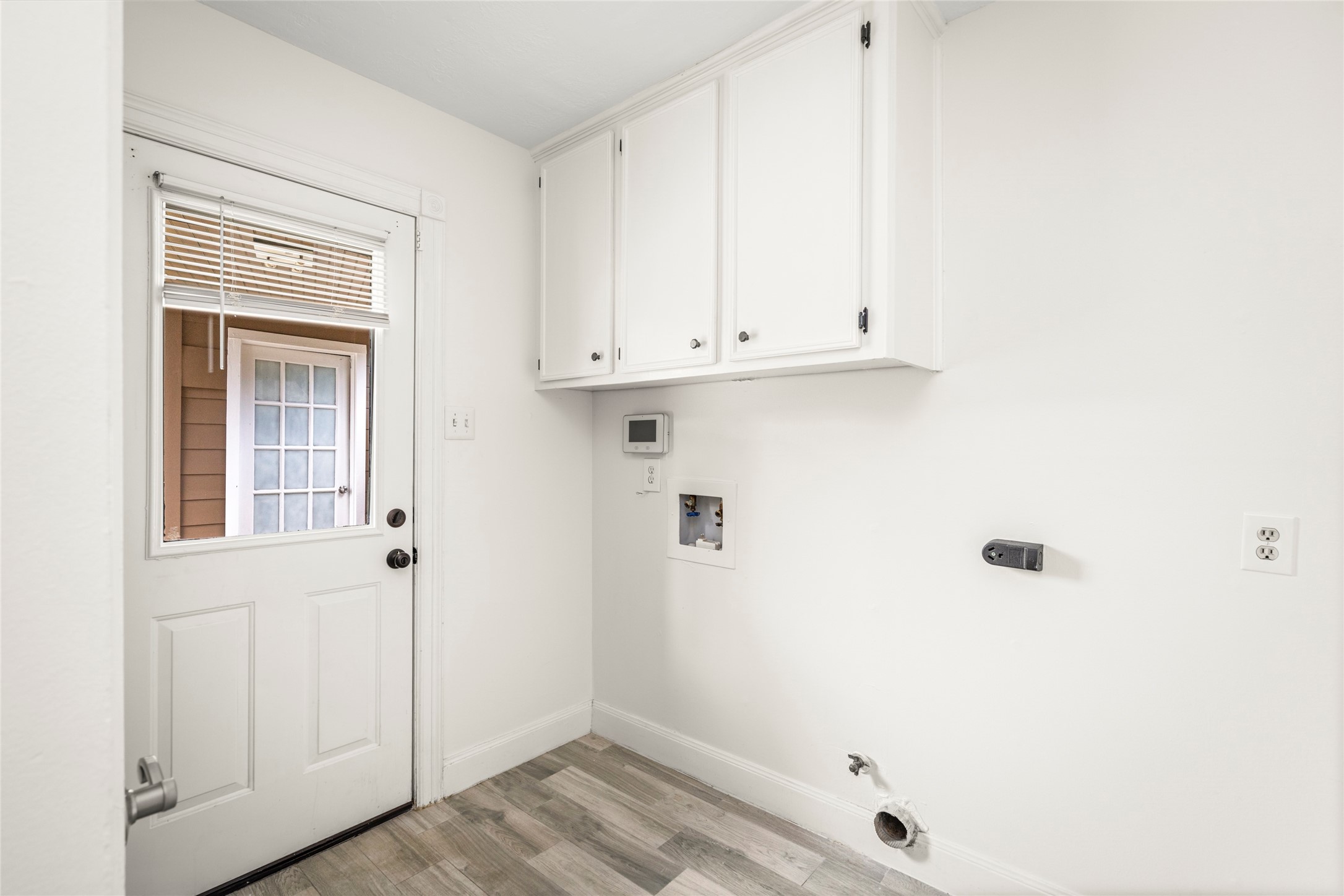 560 Landfall Lane Property Photo 19