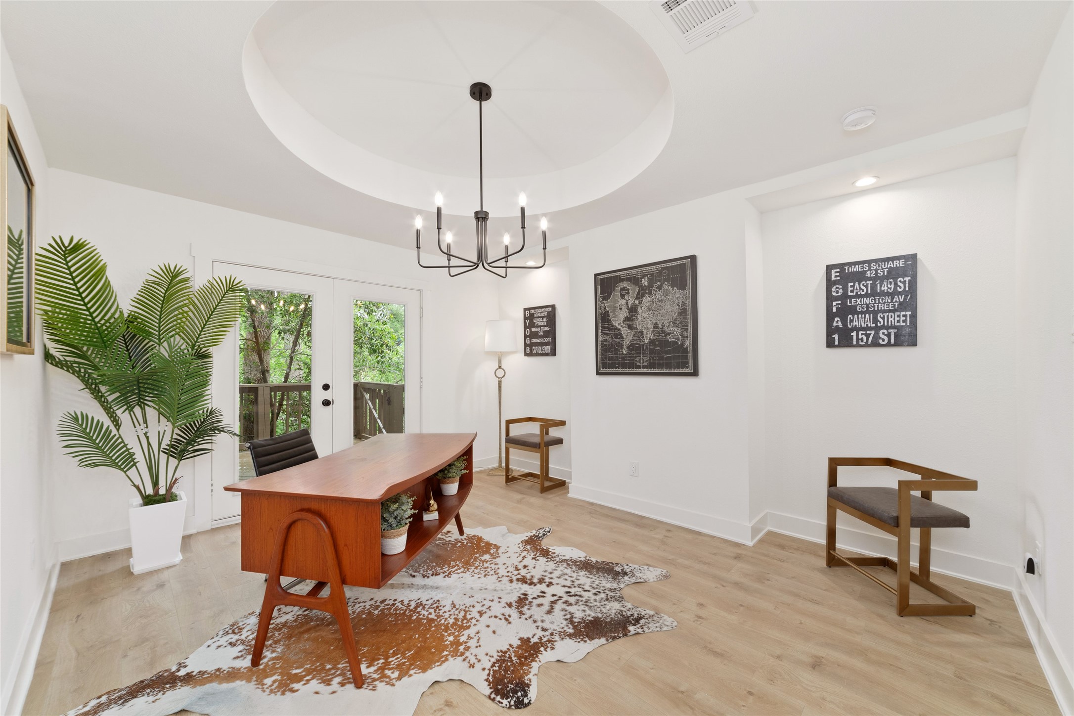 9374 Briar Forest Drive Property Photo 15