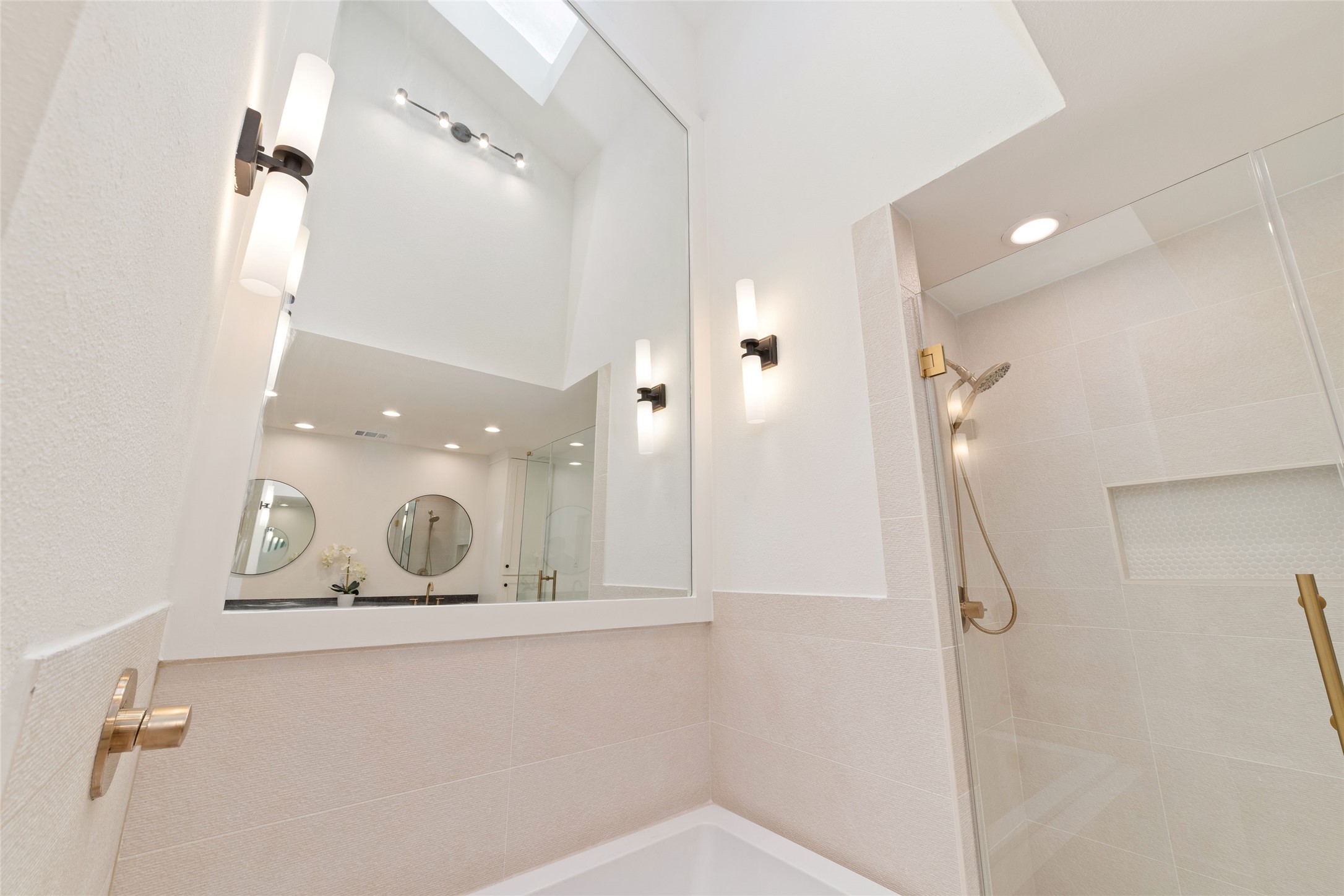 9374 Briar Forest Drive Property Photo 26