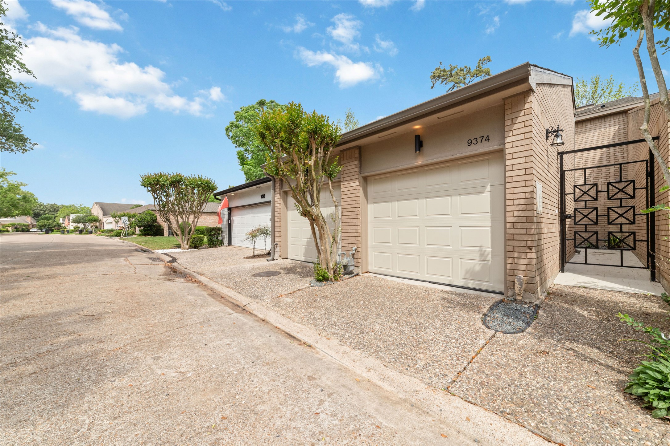 9374 Briar Forest Drive Property Photo 31