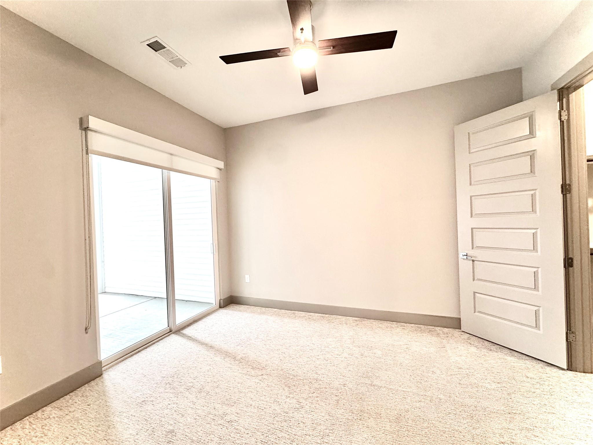 401 W 25th St Street 2325 Property Photo 13