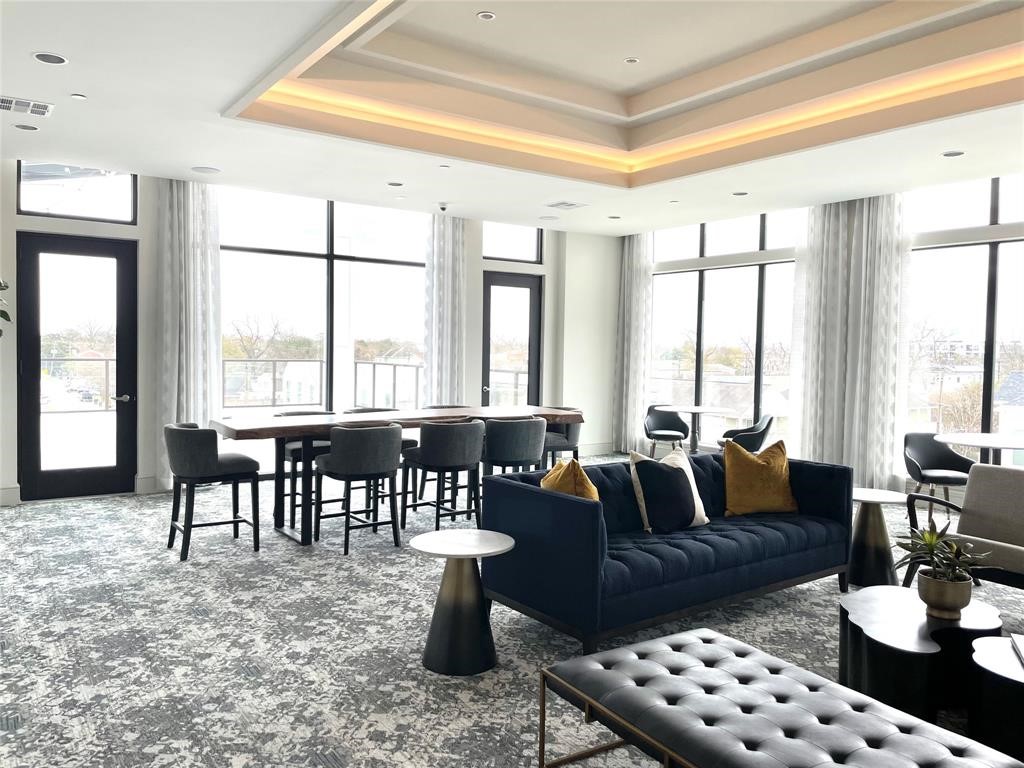 401 W 25th St Street 2325 Property Photo 21