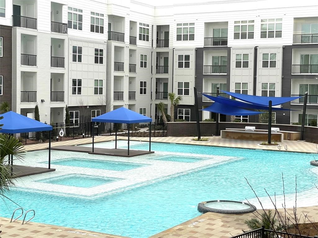 401 W 25th St Street 2325 Property Photo 28