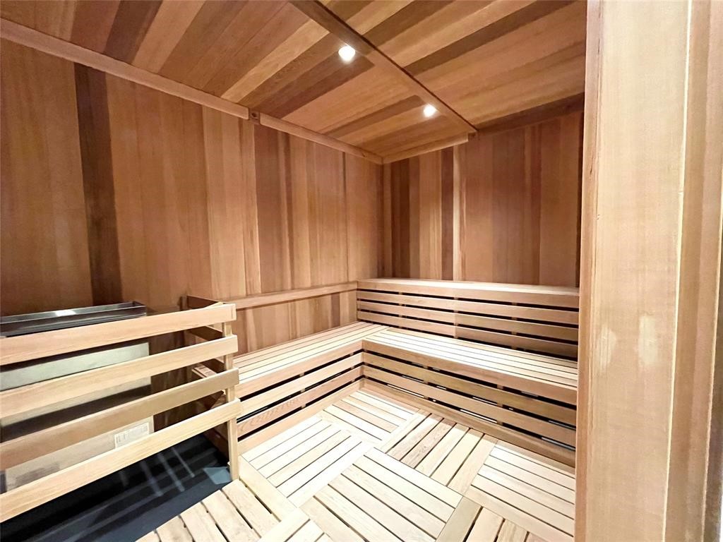 401 W 25th St Street 2325 Property Photo 29