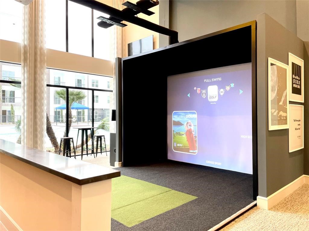 401 W 25th St Street 2325 Property Photo 30