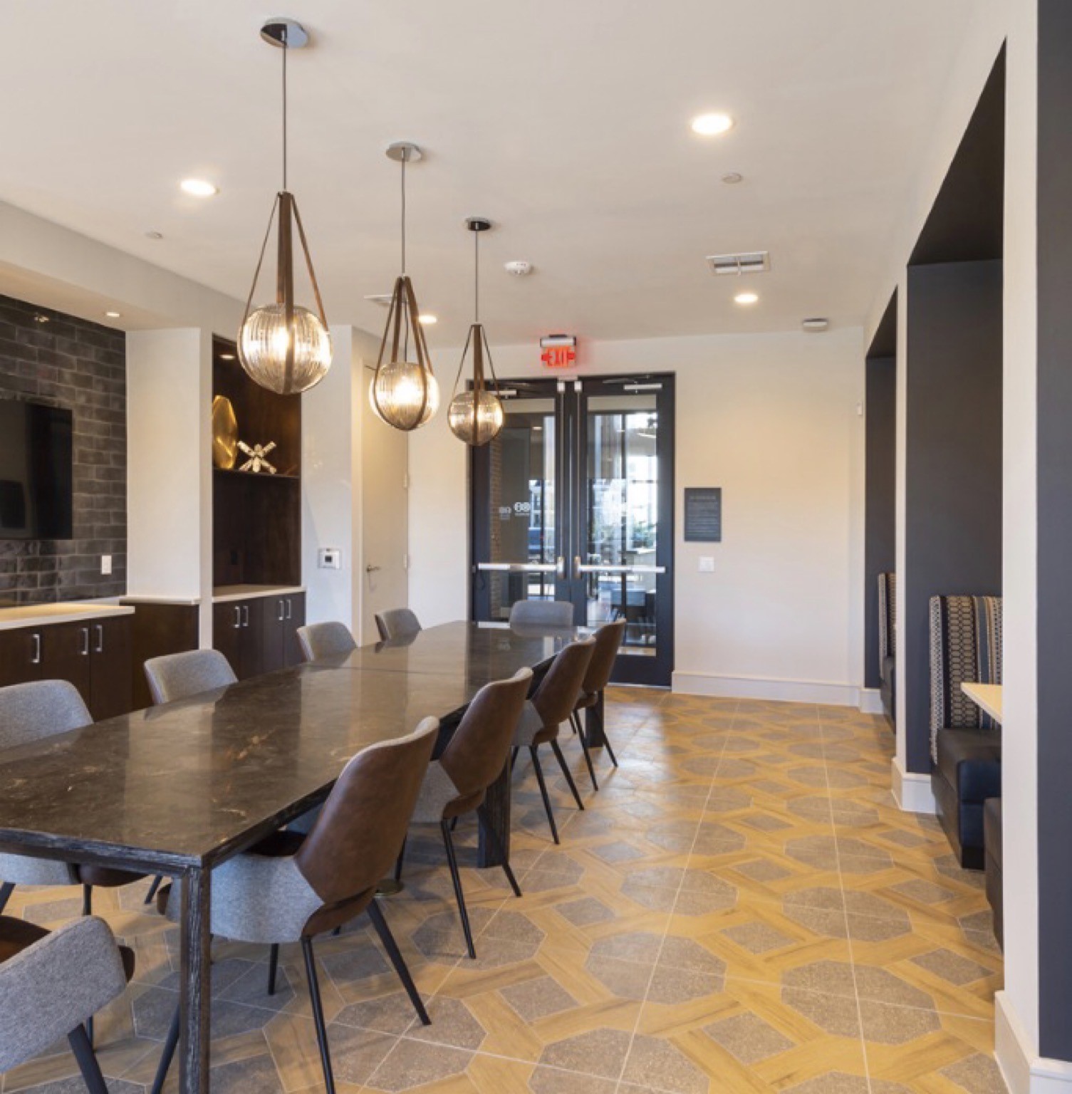 401 W 25th St Street 2325 Property Photo 35