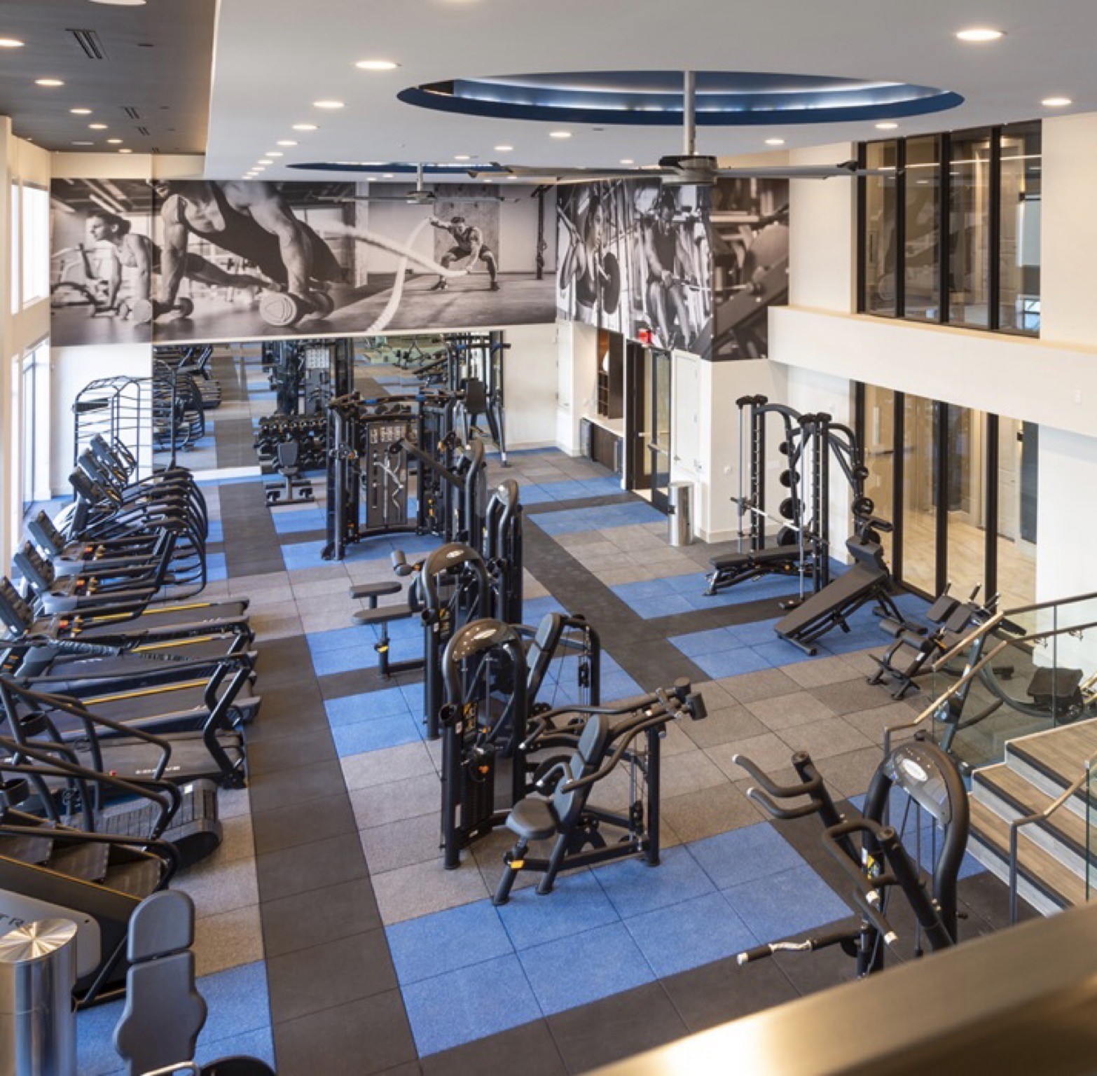 401 W 25th St Street 2325 Property Photo 37