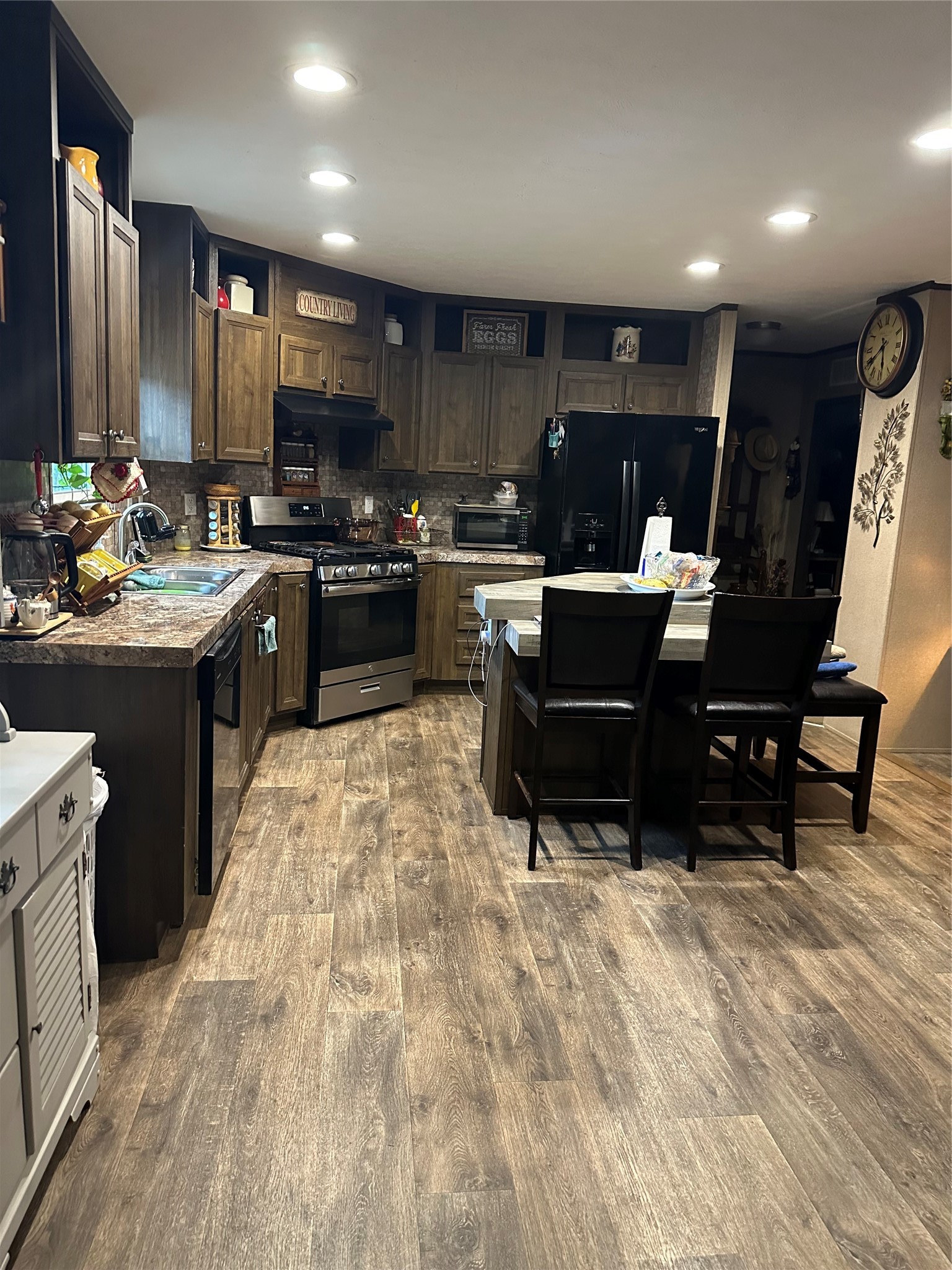 1789 Fm 2076 Property Photo 16