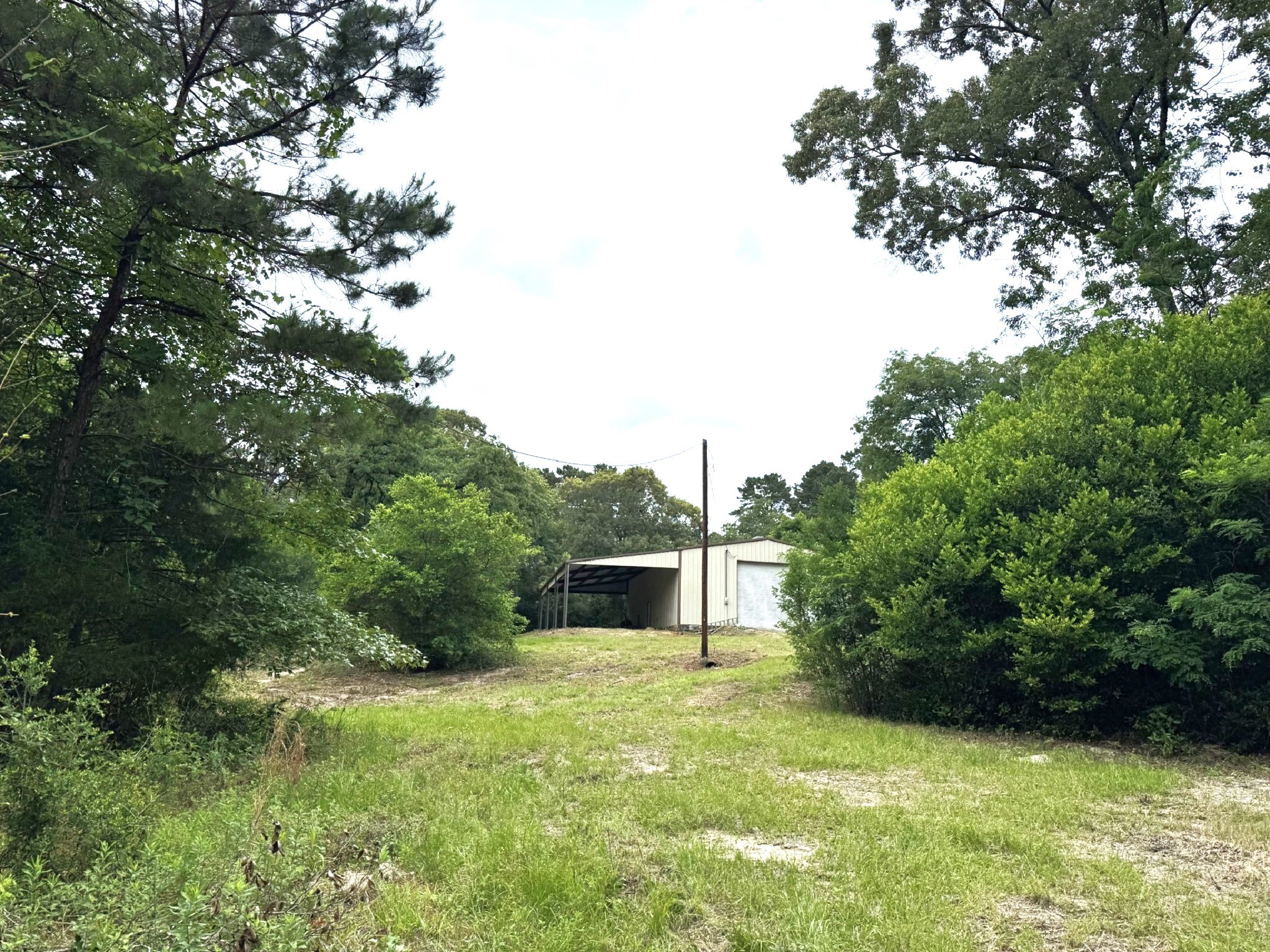 704 E Elder Street Property Photo 6