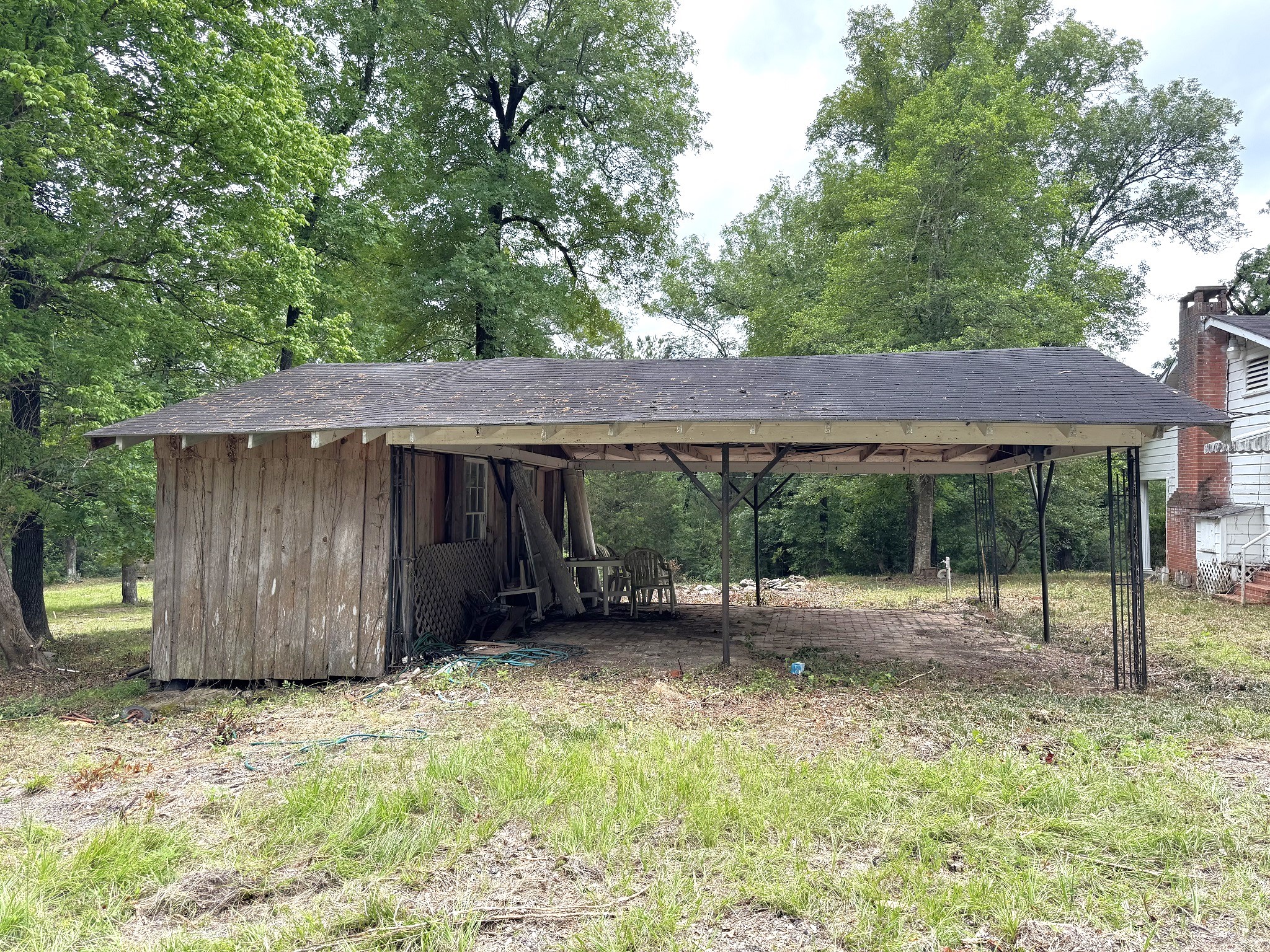 704 E Elder Street Property Photo 37