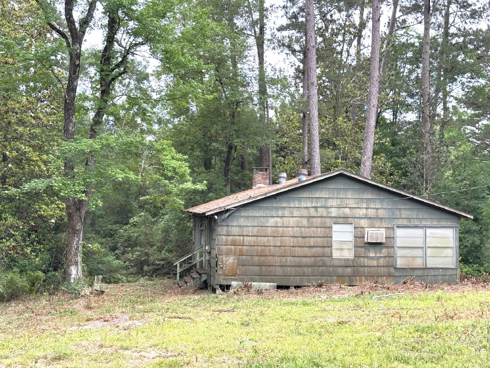704 E Elder Street Property Photo 41