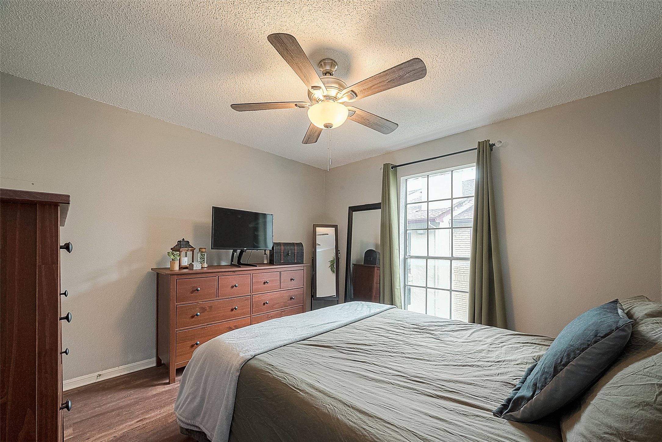 2120 El Paseo Street 2425 Property Photo 19