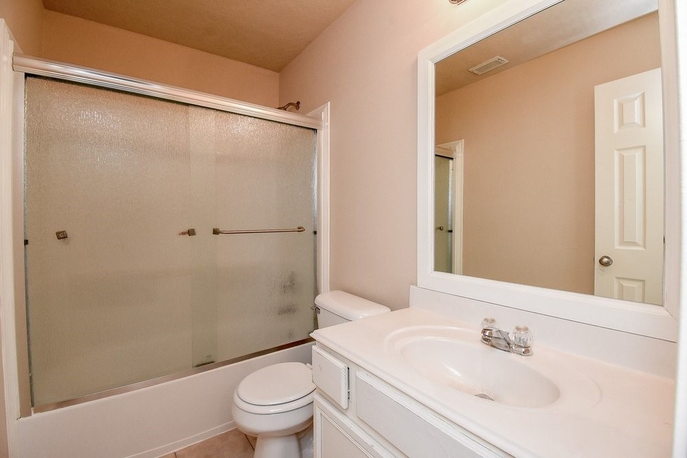 9602 Siano Pines Drive Property Photo 15