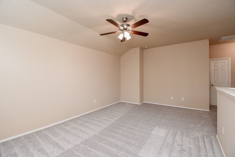 9602 Siano Pines Drive Property Photo 17