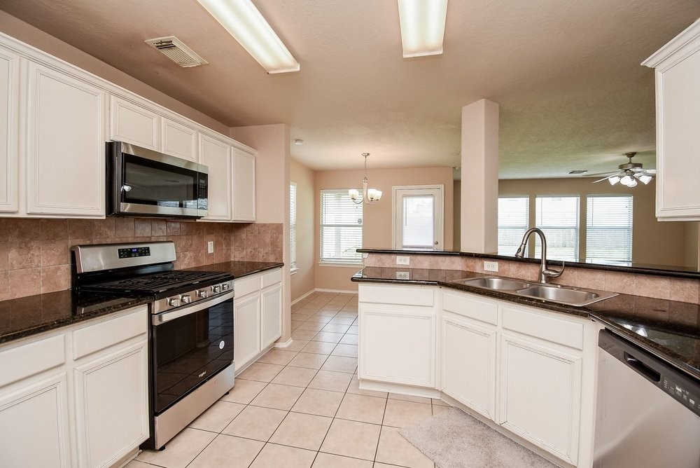 9602 Siano Pines Drive Property Photo 31