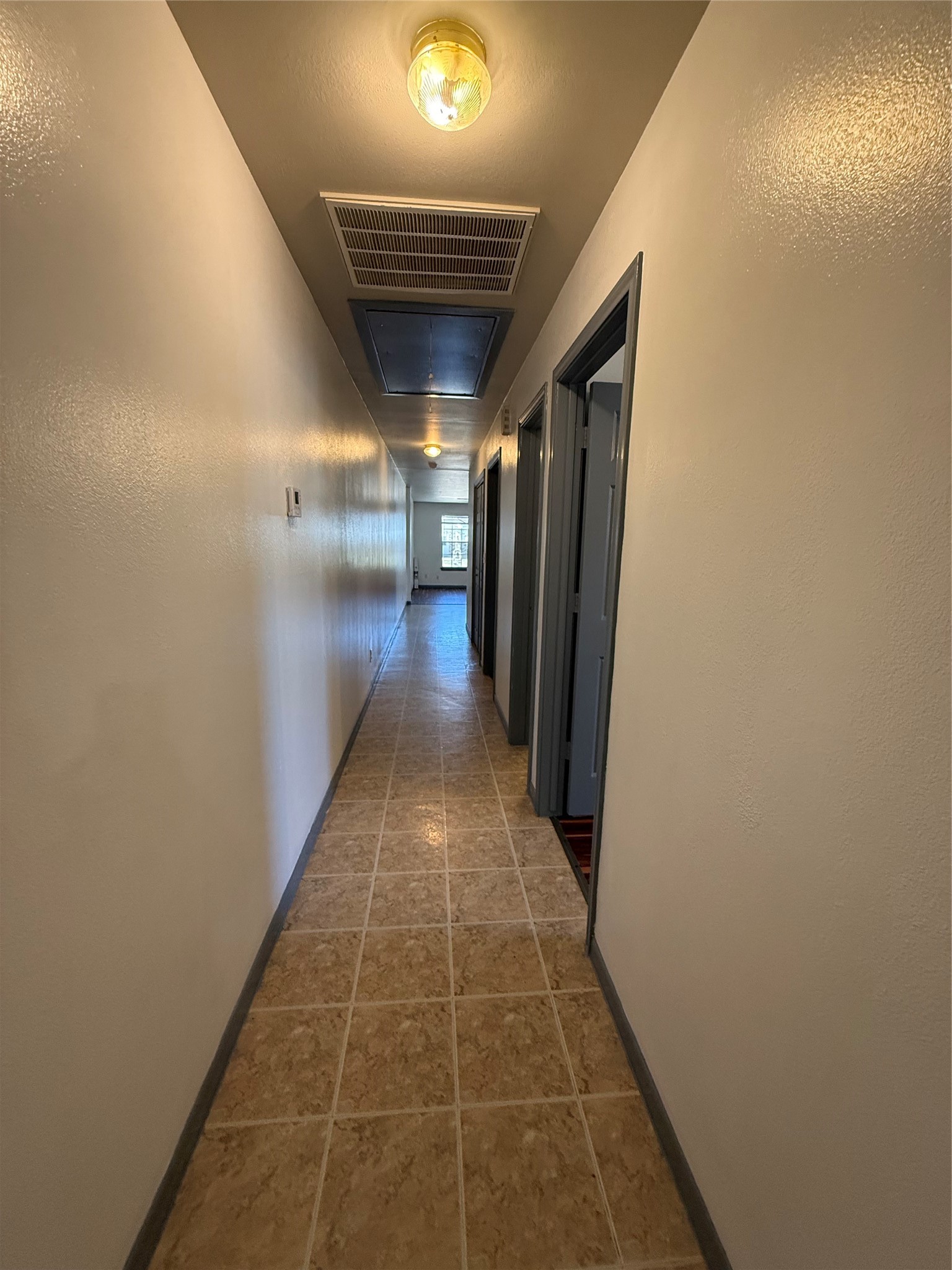 1303 A Edison Street Property Photo 5