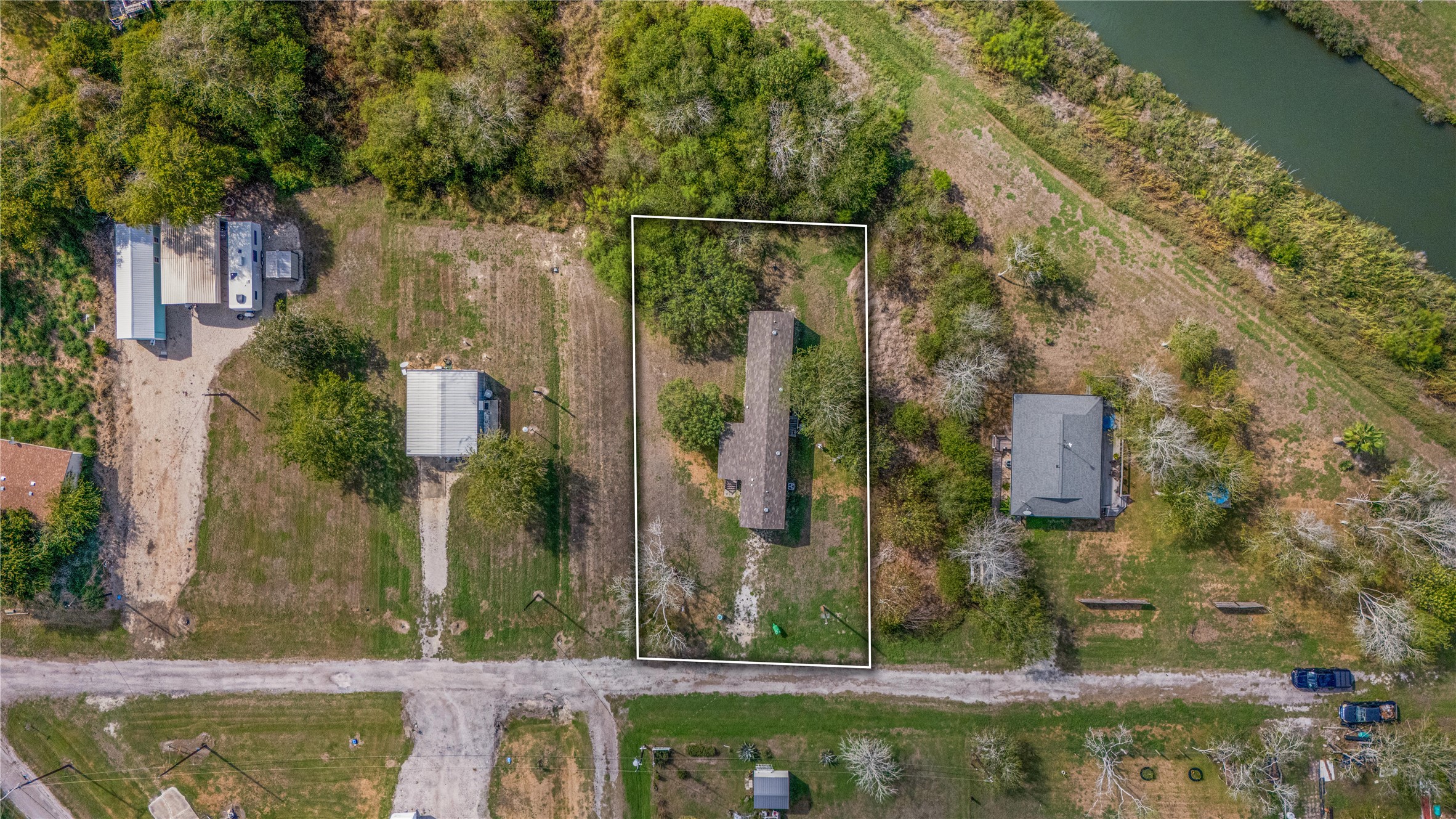 112 E Toledo Street Property Photo 6